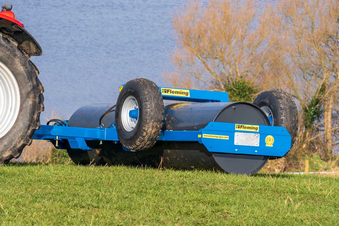 Fleming End Tow Land Roller with Transport Wheels