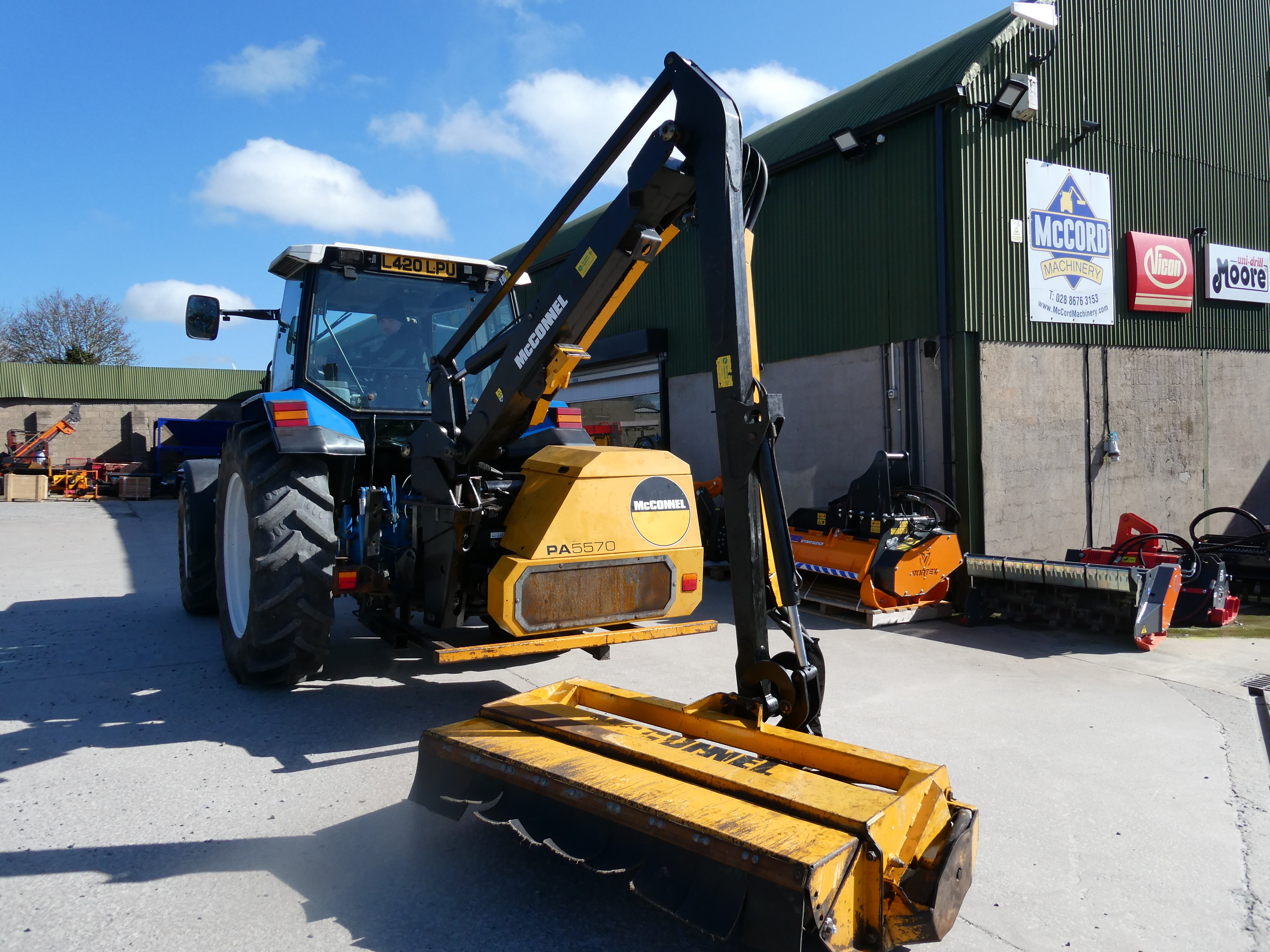 McConnel PA5570 2013