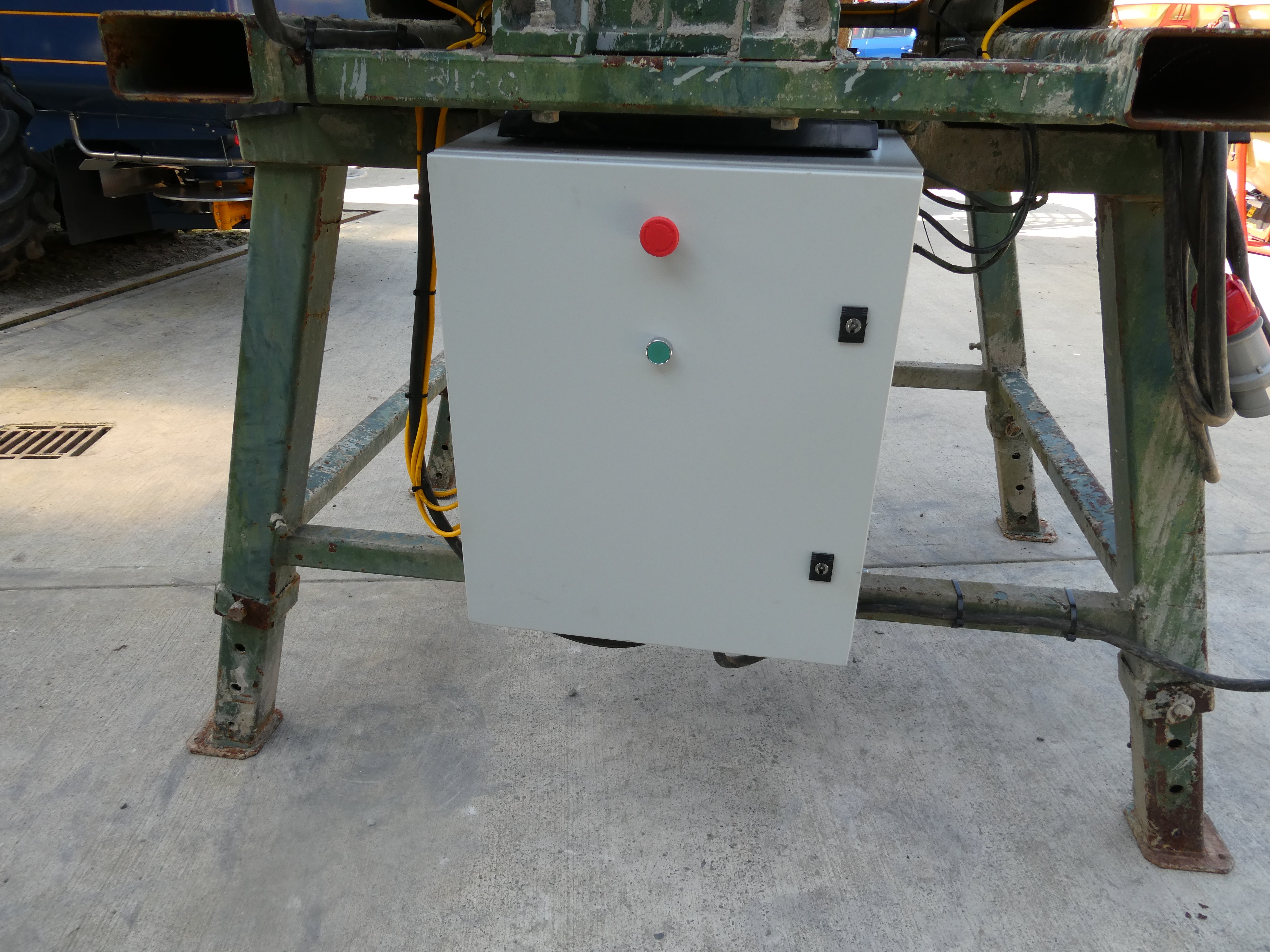 Kilworth Pan Mixer with Electric Motor