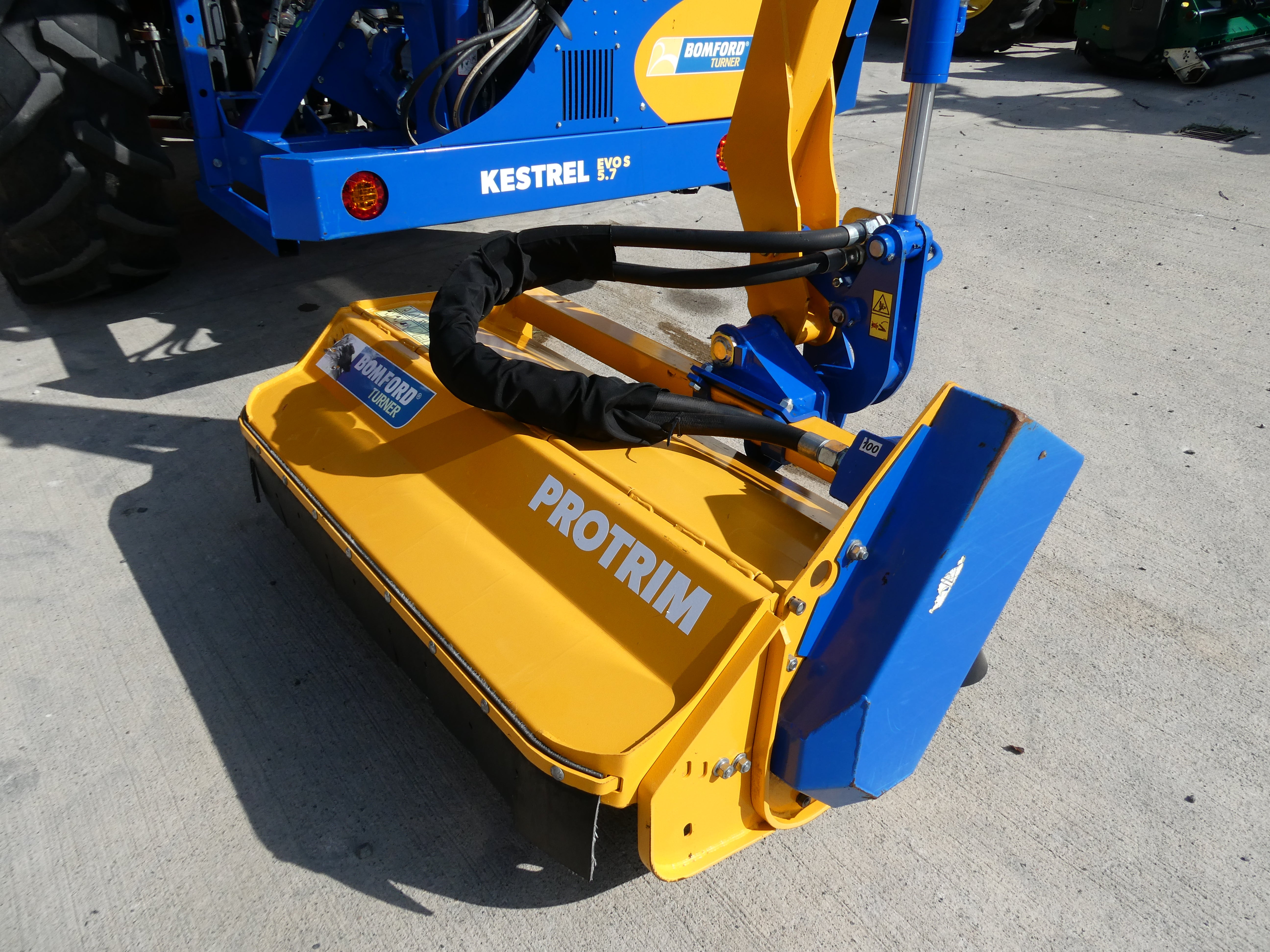 Bomford Kestrel Evo S 57 Hedgecutter 2023