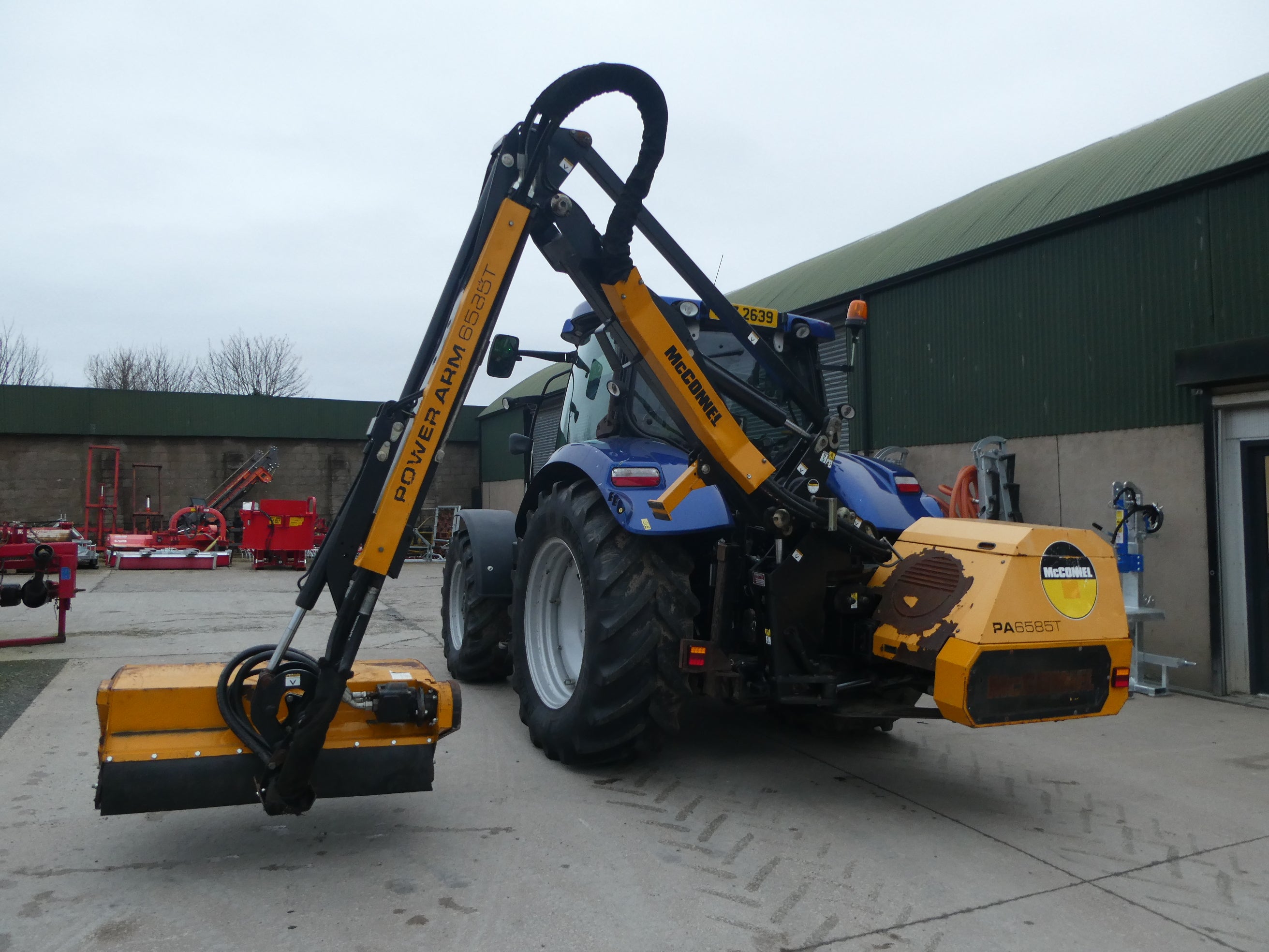 Mcconnel PA6585T Hedgecutter