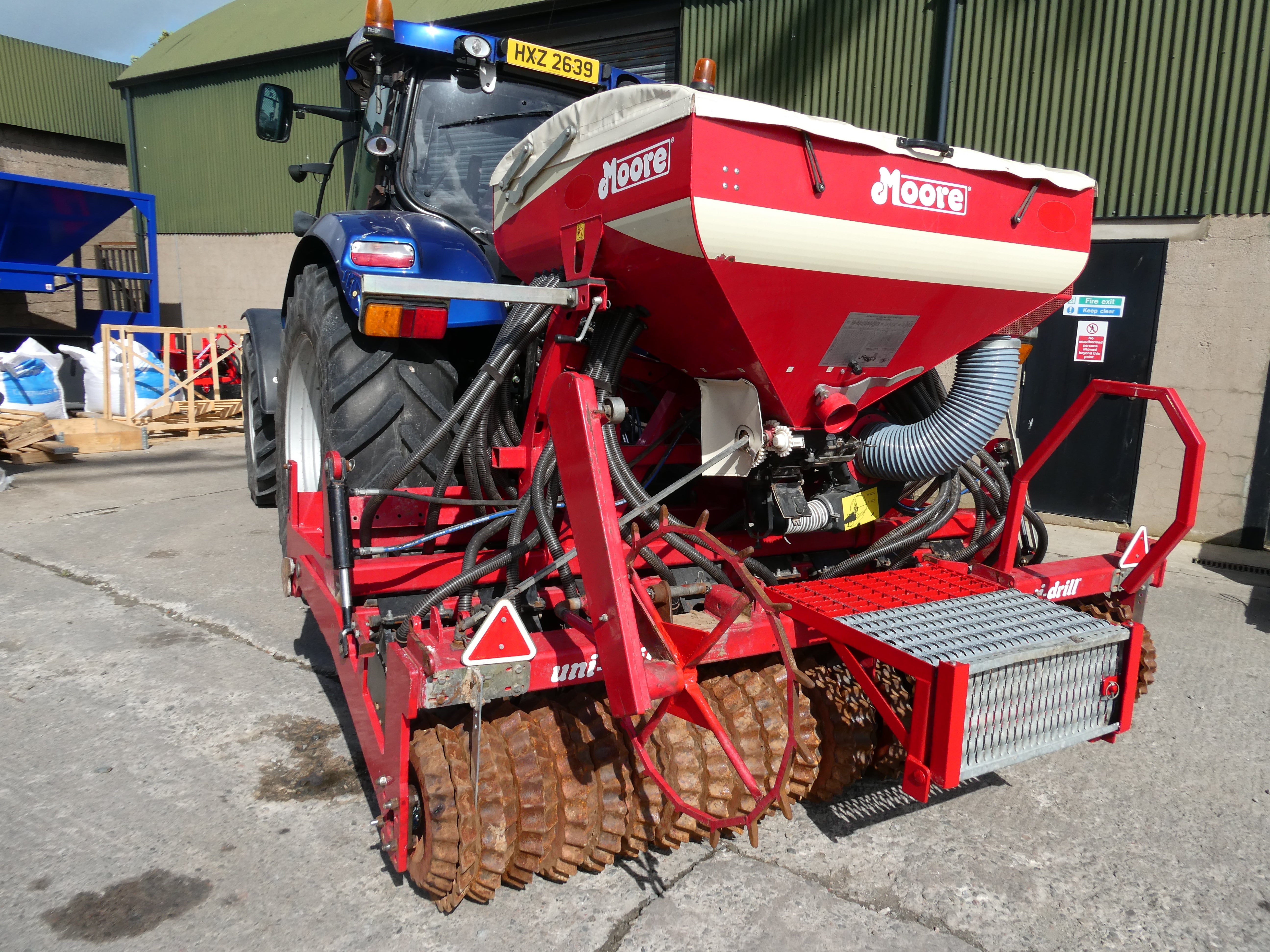 2020 Moore 32 row Grassland UniDrill