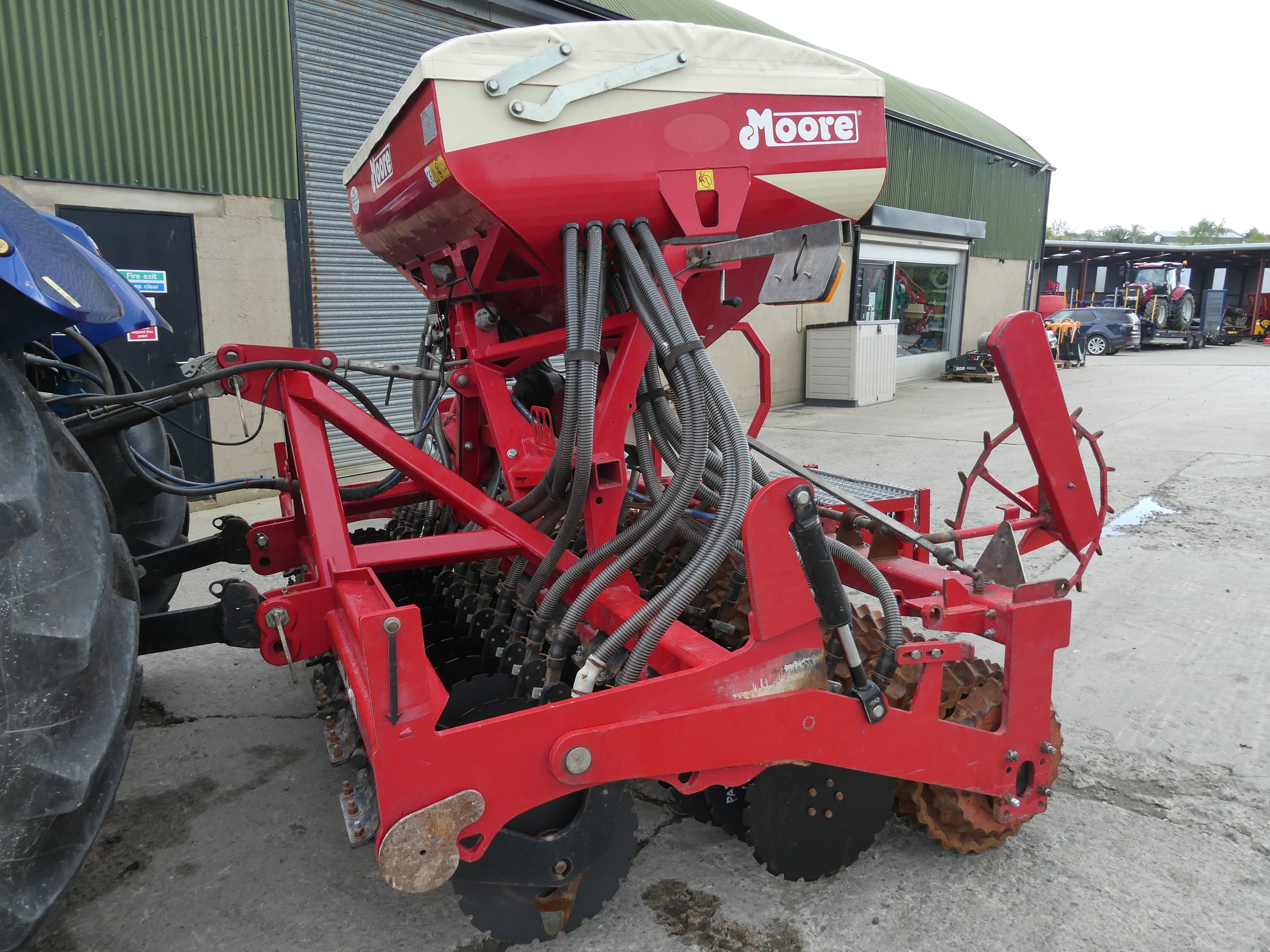 2020 Moore 32 row Grassland UniDrill