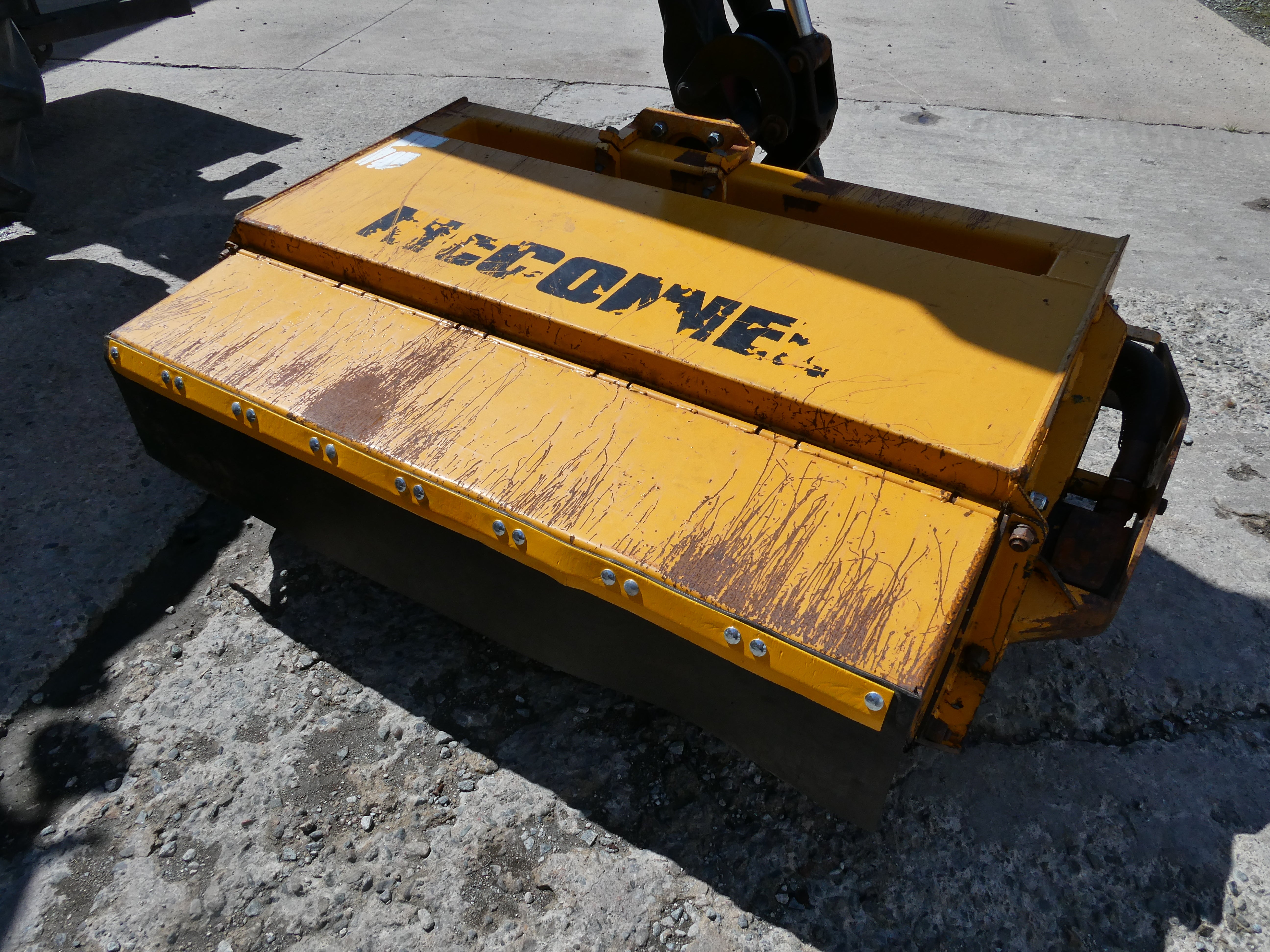 McConnel PA6070 Hedgecutter