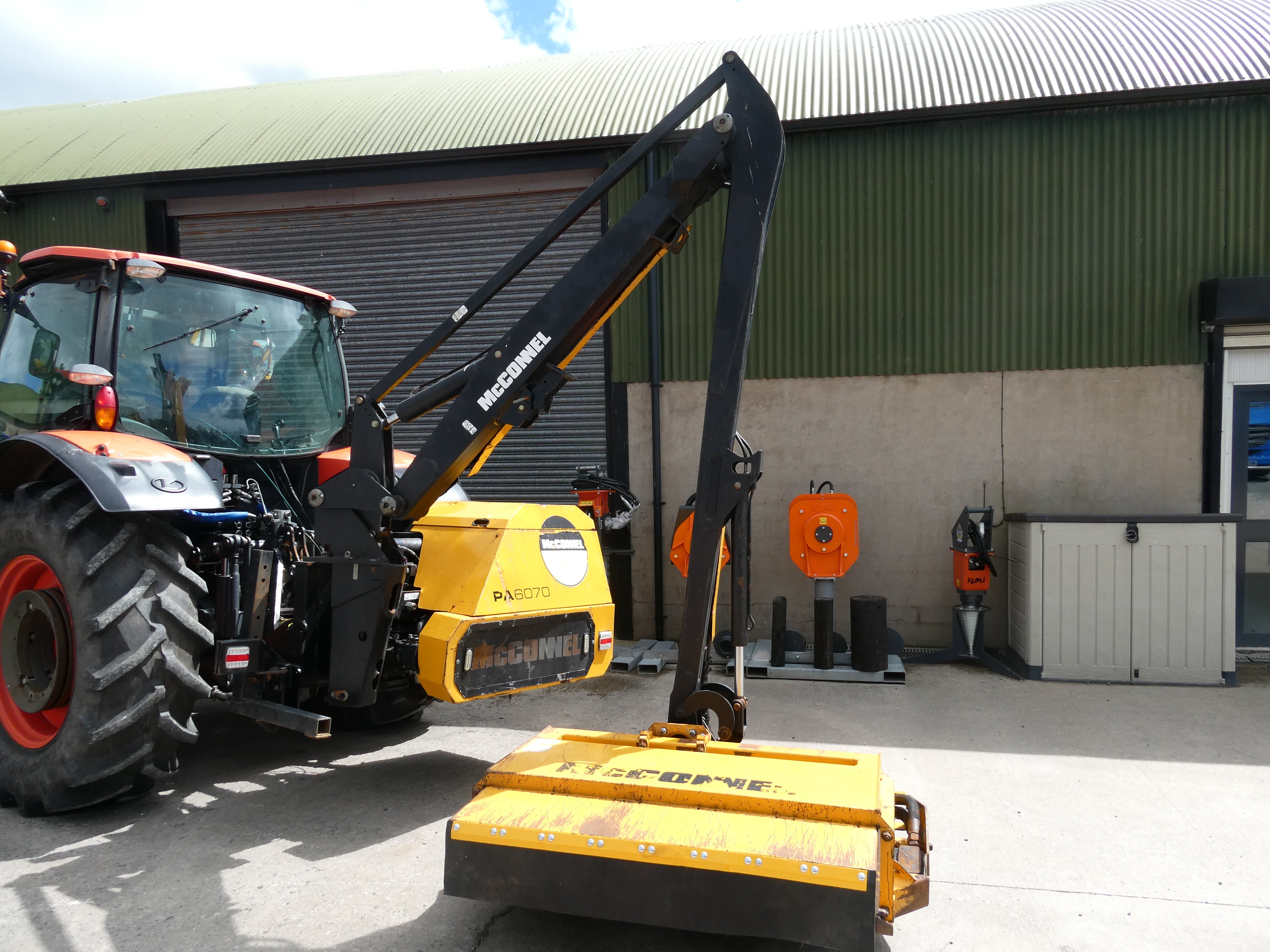 McConnel PA6070 Hedgecutter