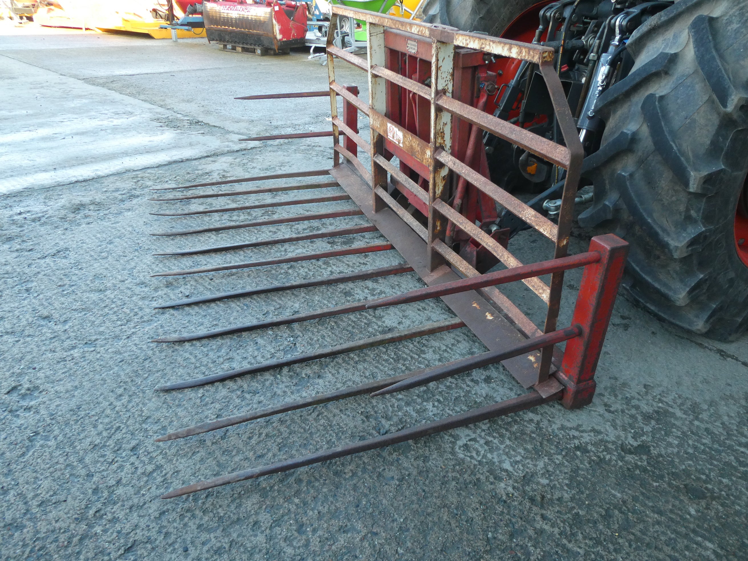 Used 11 tine Buckrake