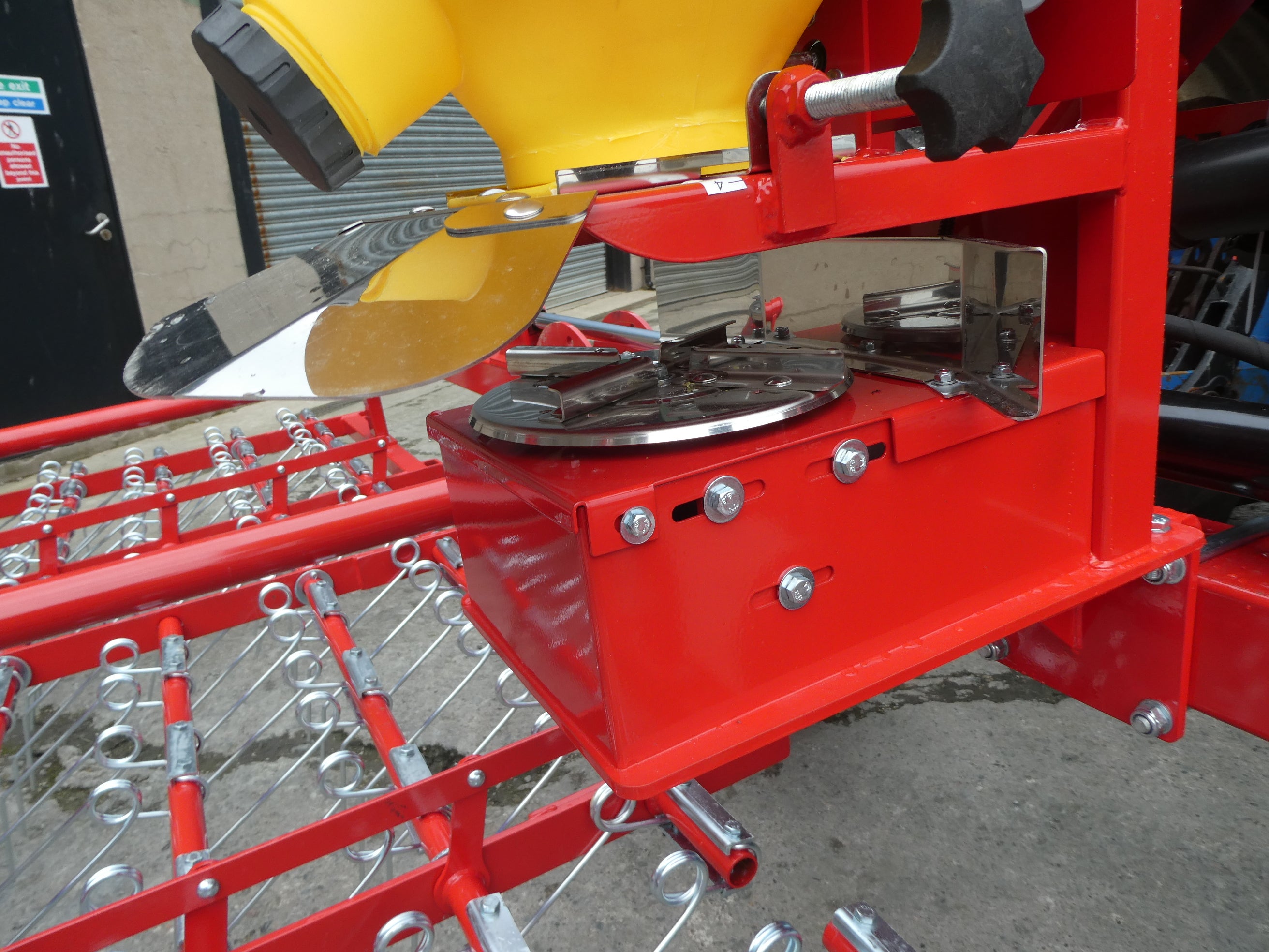 6m Spring Tine Harrow