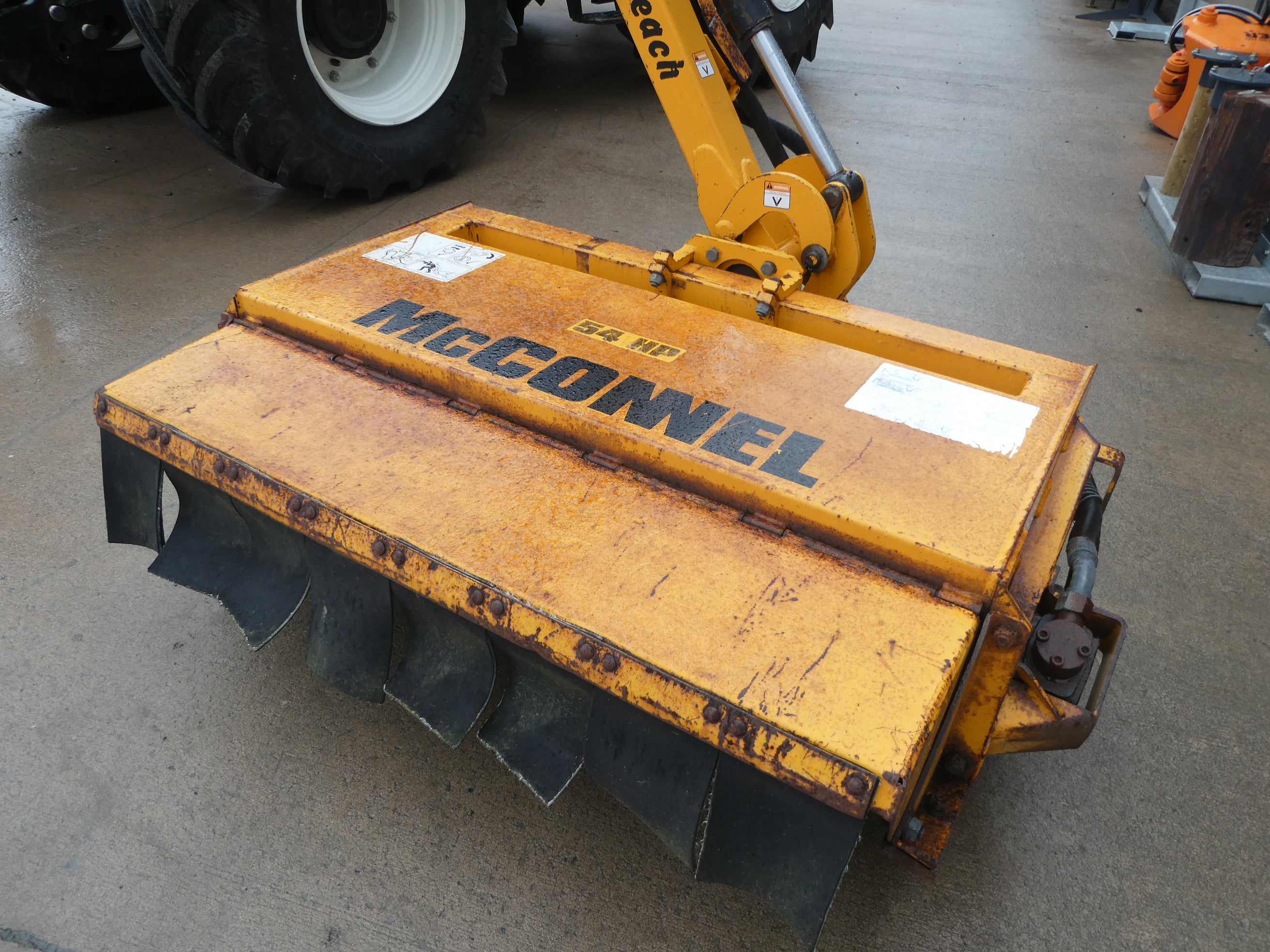 Mcconnel PA52 Front Mounted  Hedgecutter