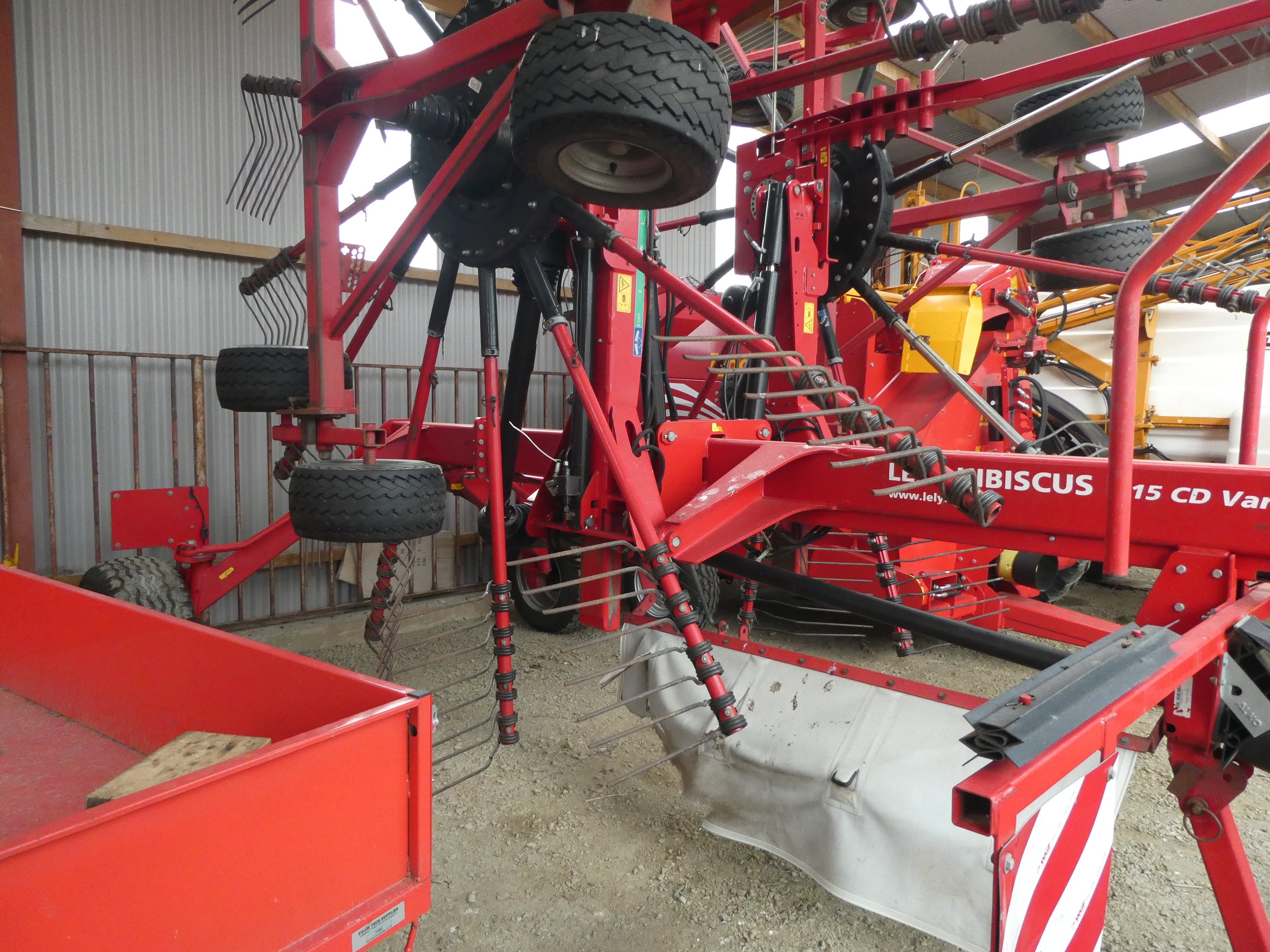 Lely Hibiscuis 915 Vario Rake