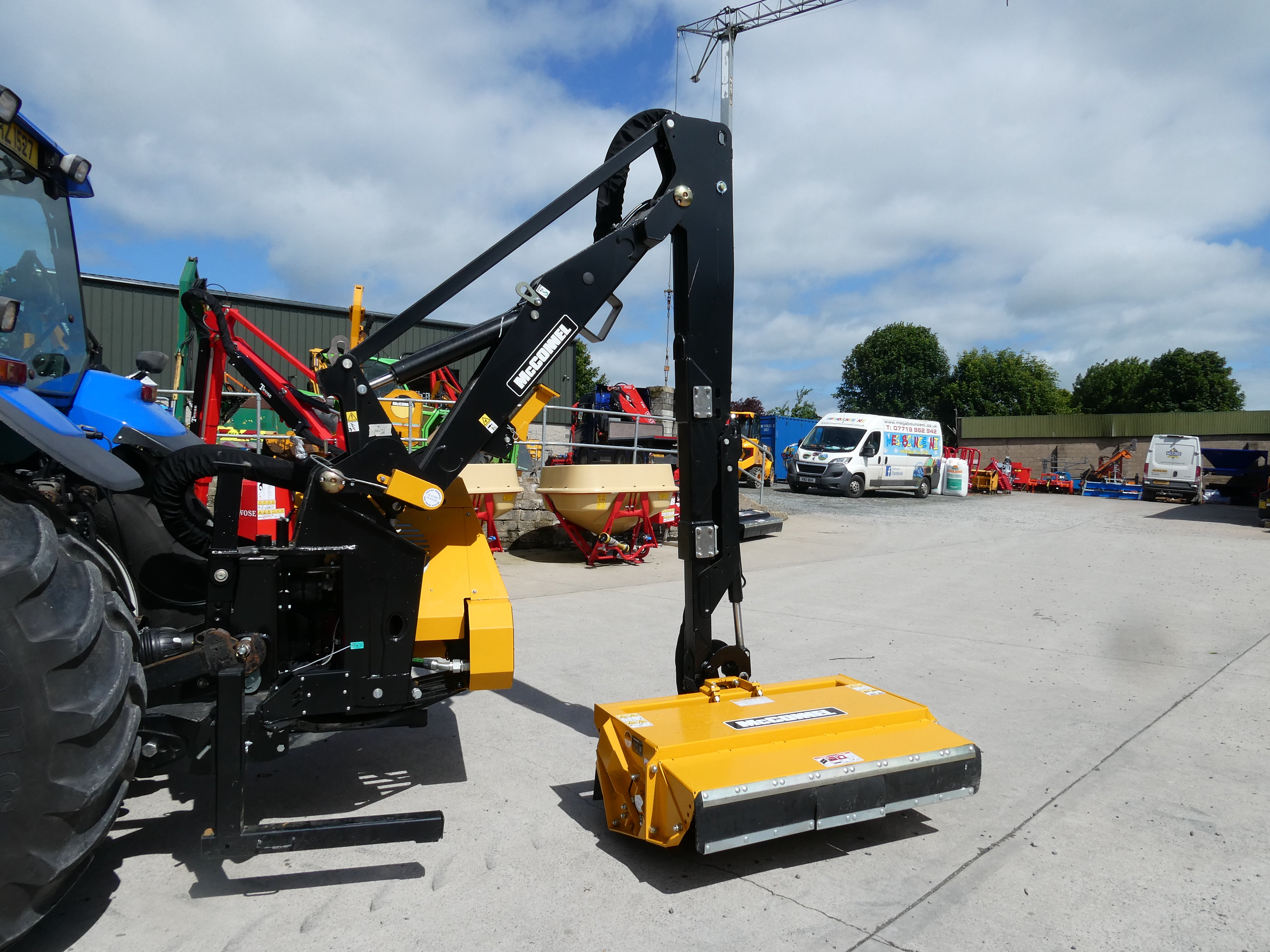 Unused McConnel PA6585 Hedgecutter