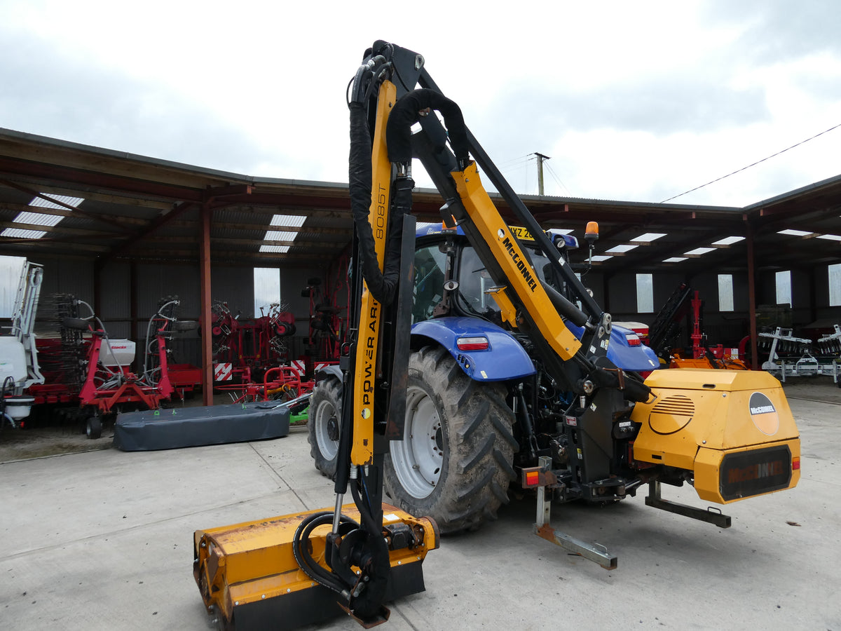McConnel PA8085T Hedgecutter