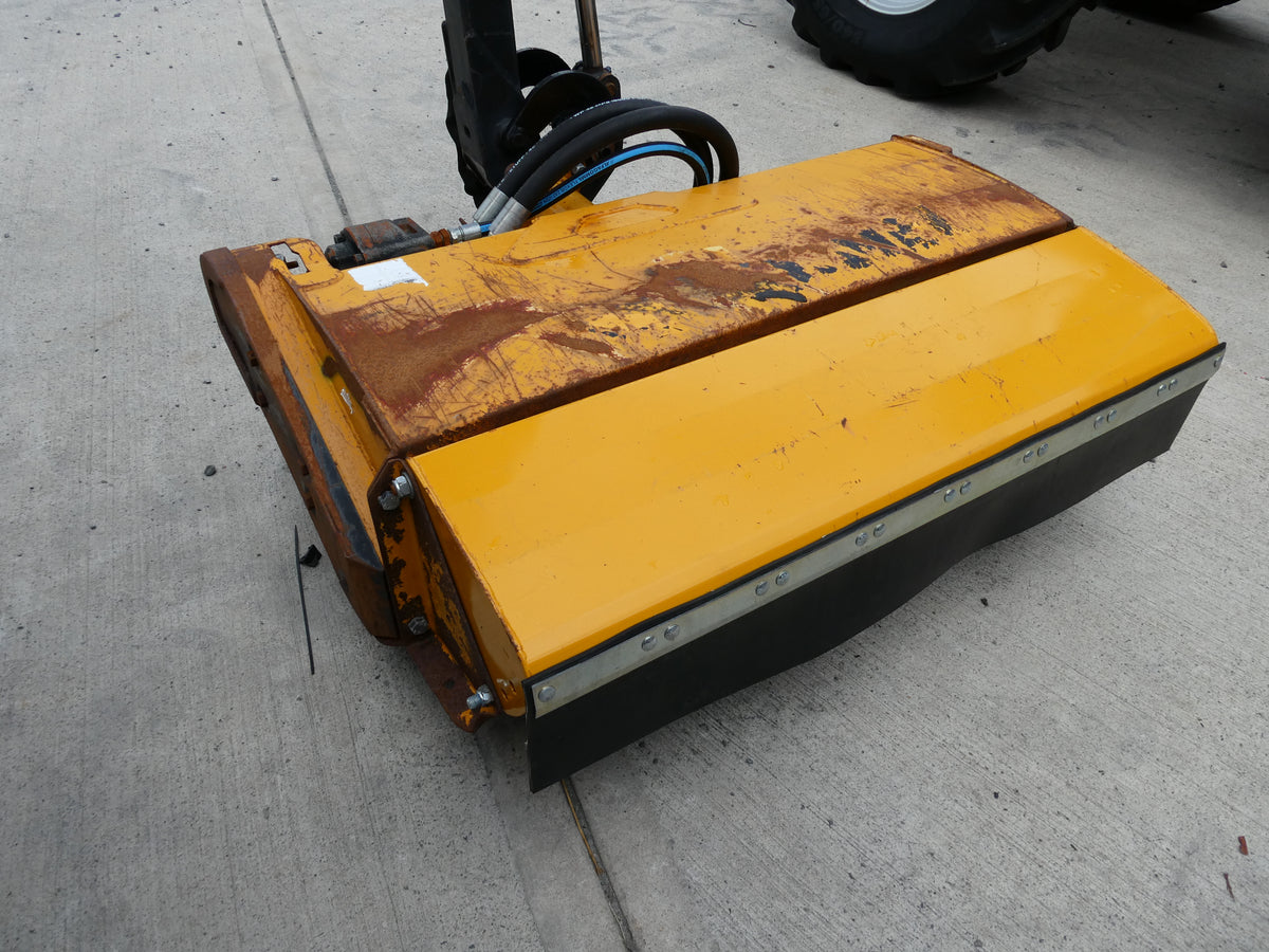 McConnel PA8085T Hedgecutter