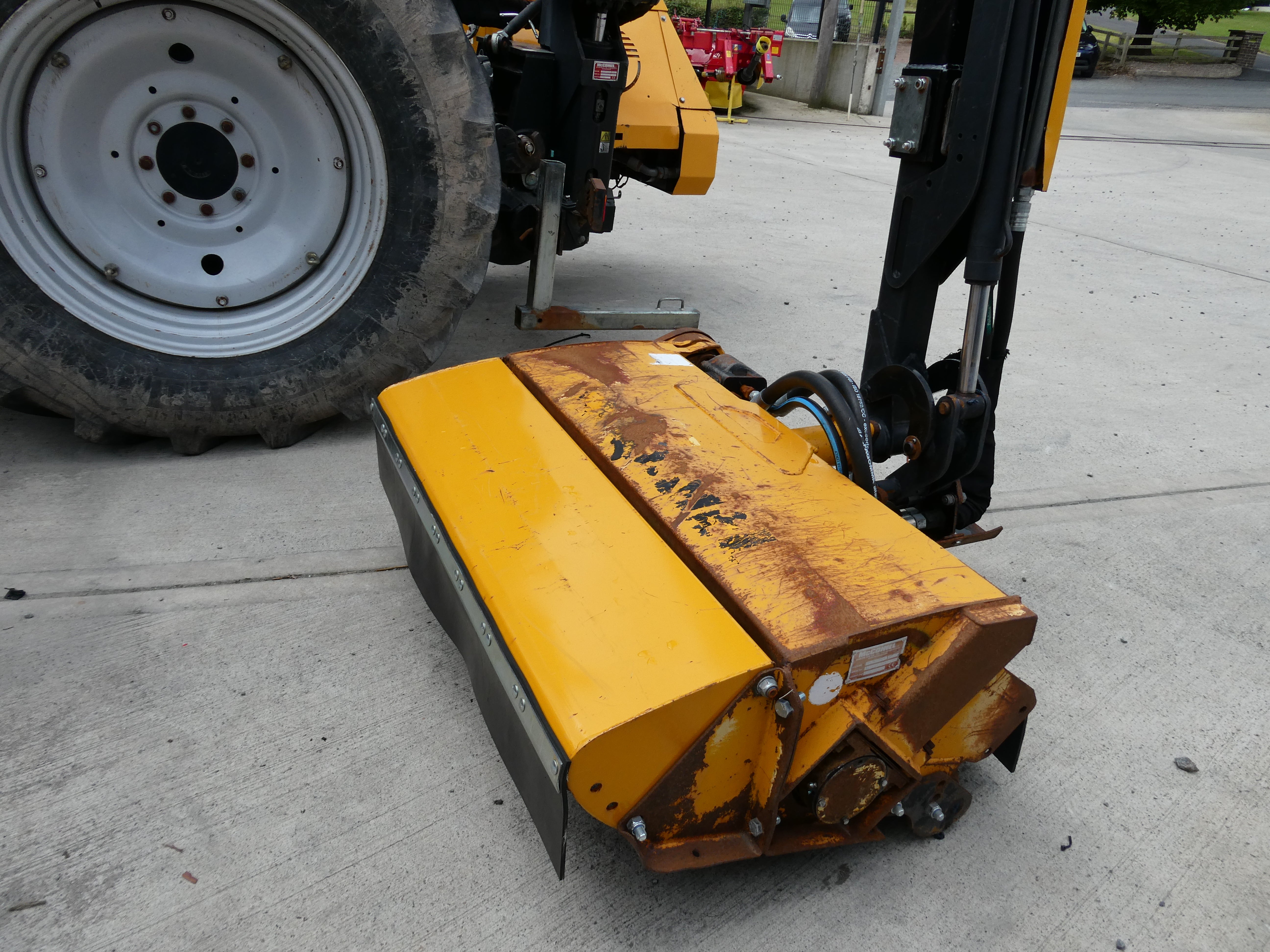 McConnel PA8085T Hedgecutter