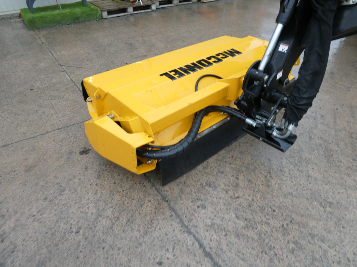 2025 McConnel PA7285 VFR Hedgecutter