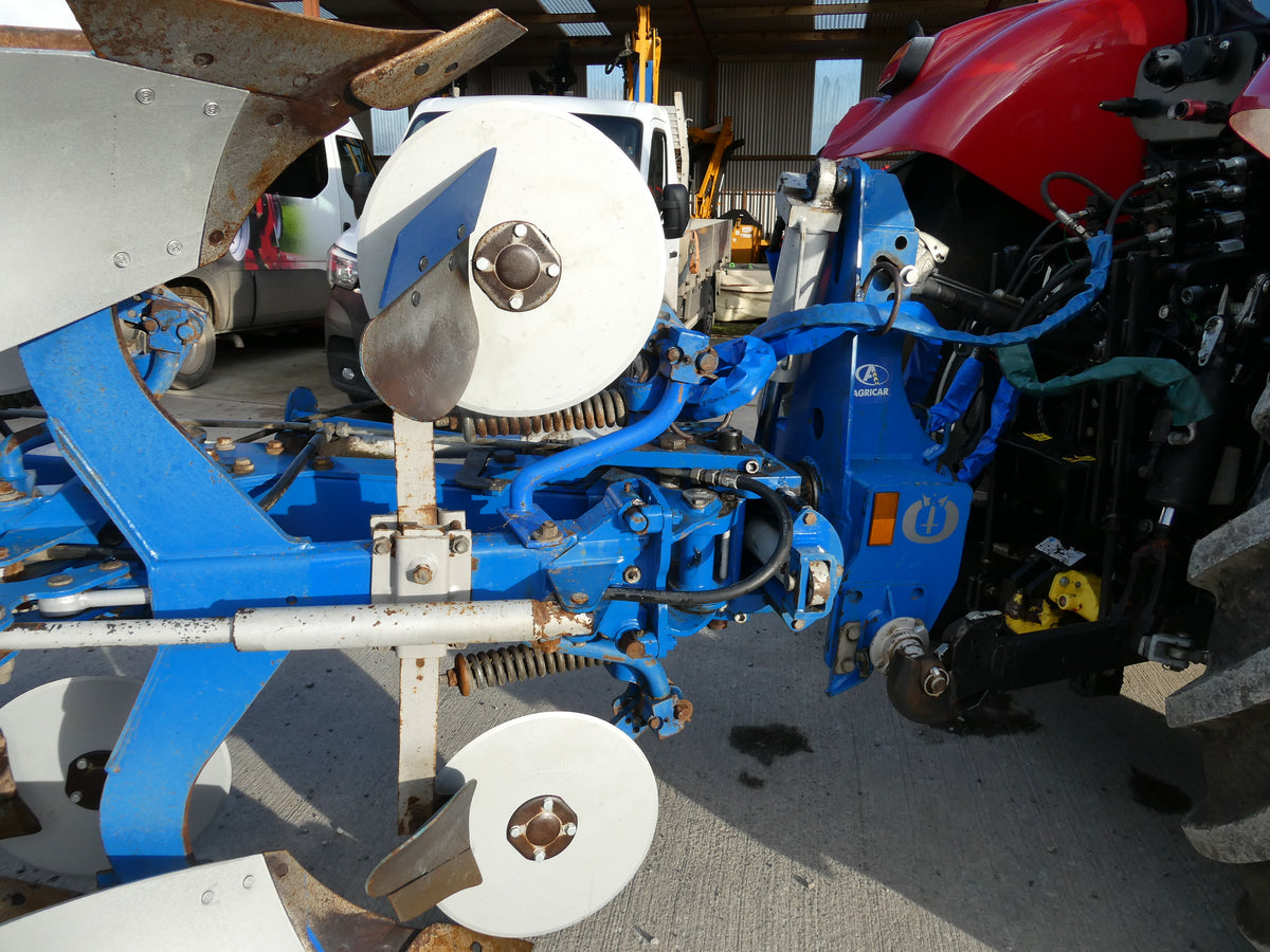Overum 4F Reversible plough