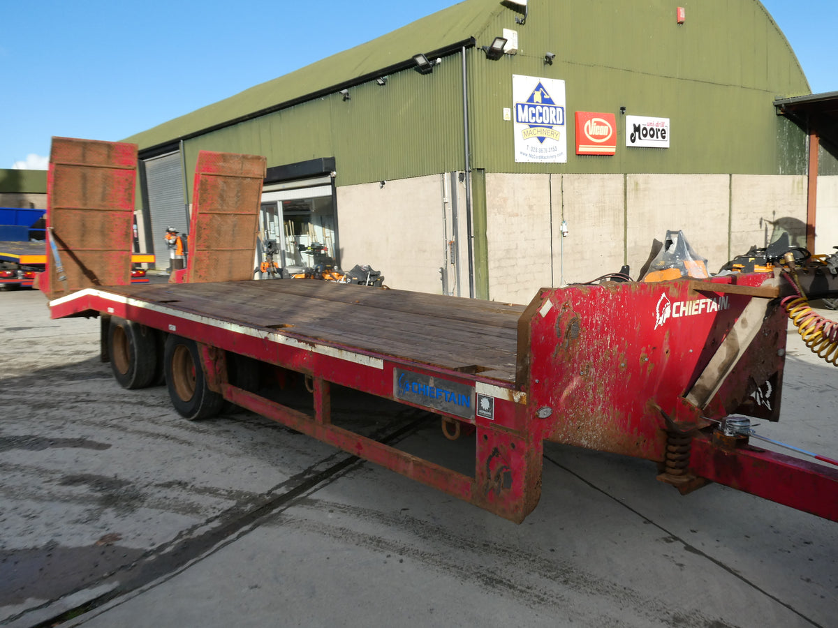 Cheiftan tandem axle low load trailer