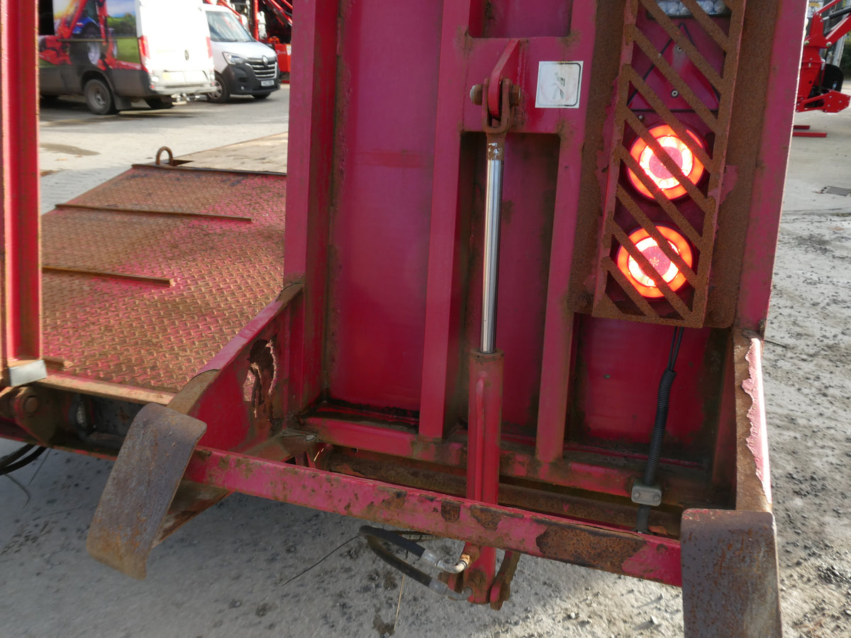 Cheiftan tandem axle low load trailer