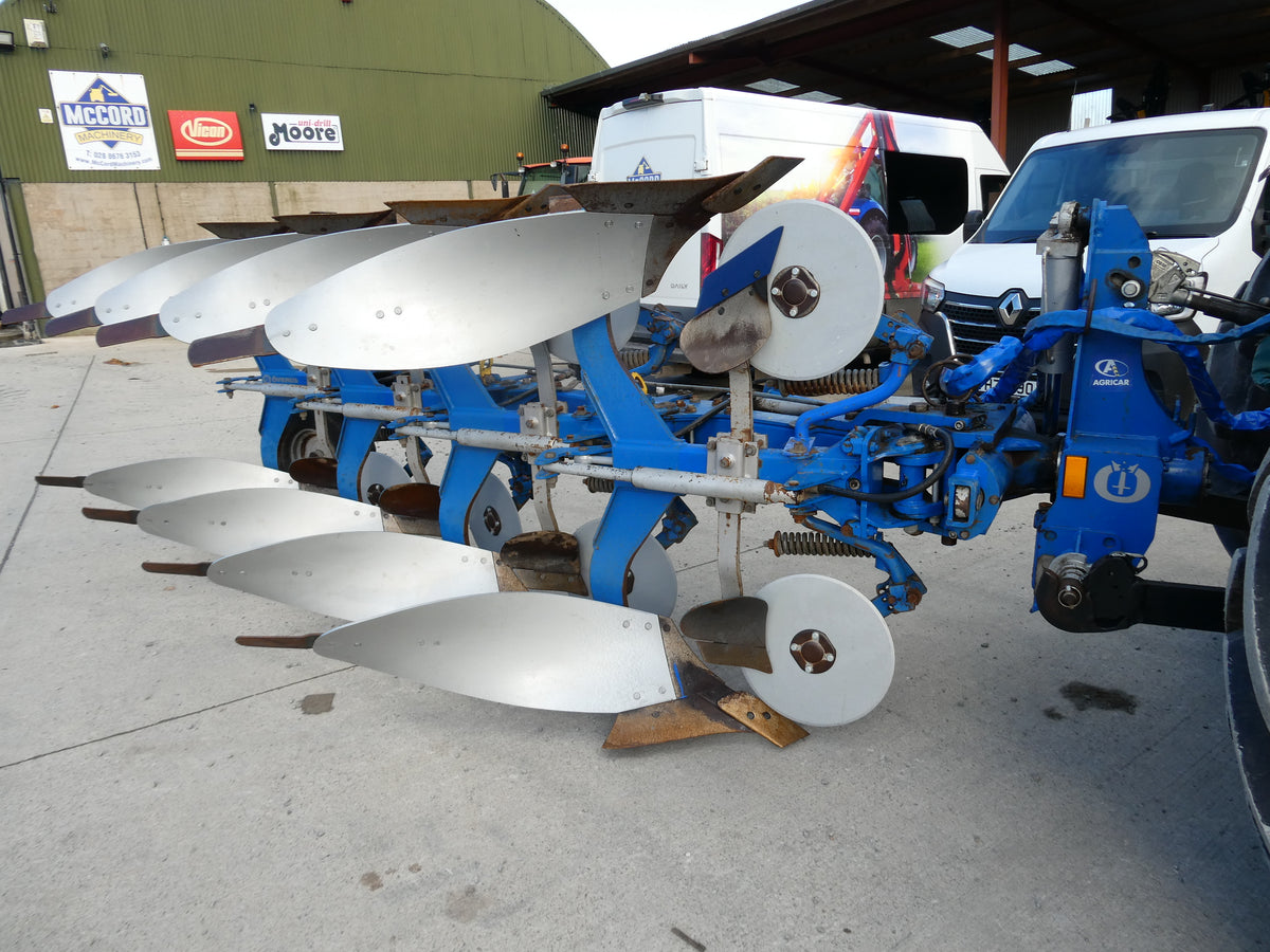 Overum 4F Reversible plough