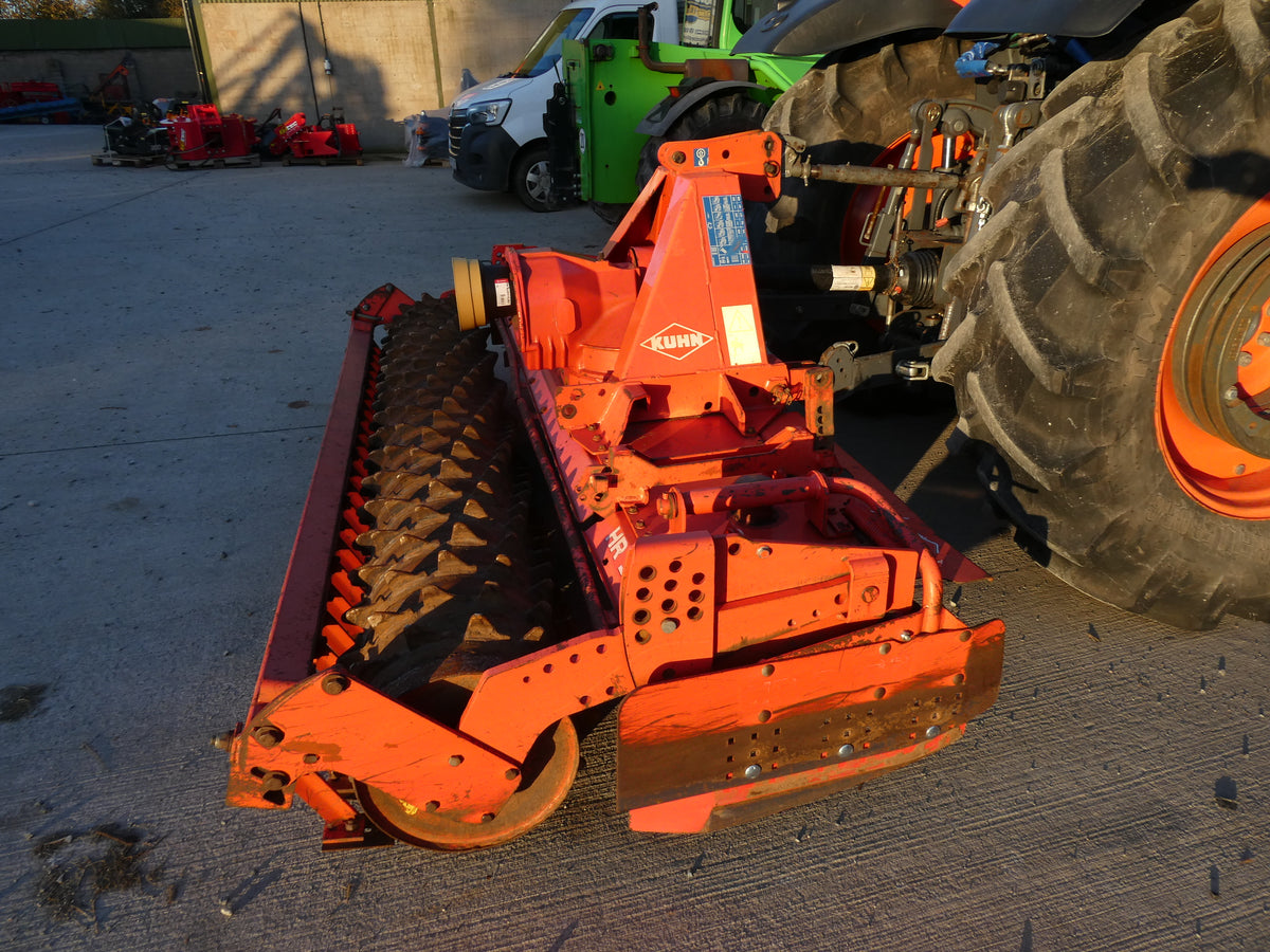 Kuhn HR 3003 Power harrow