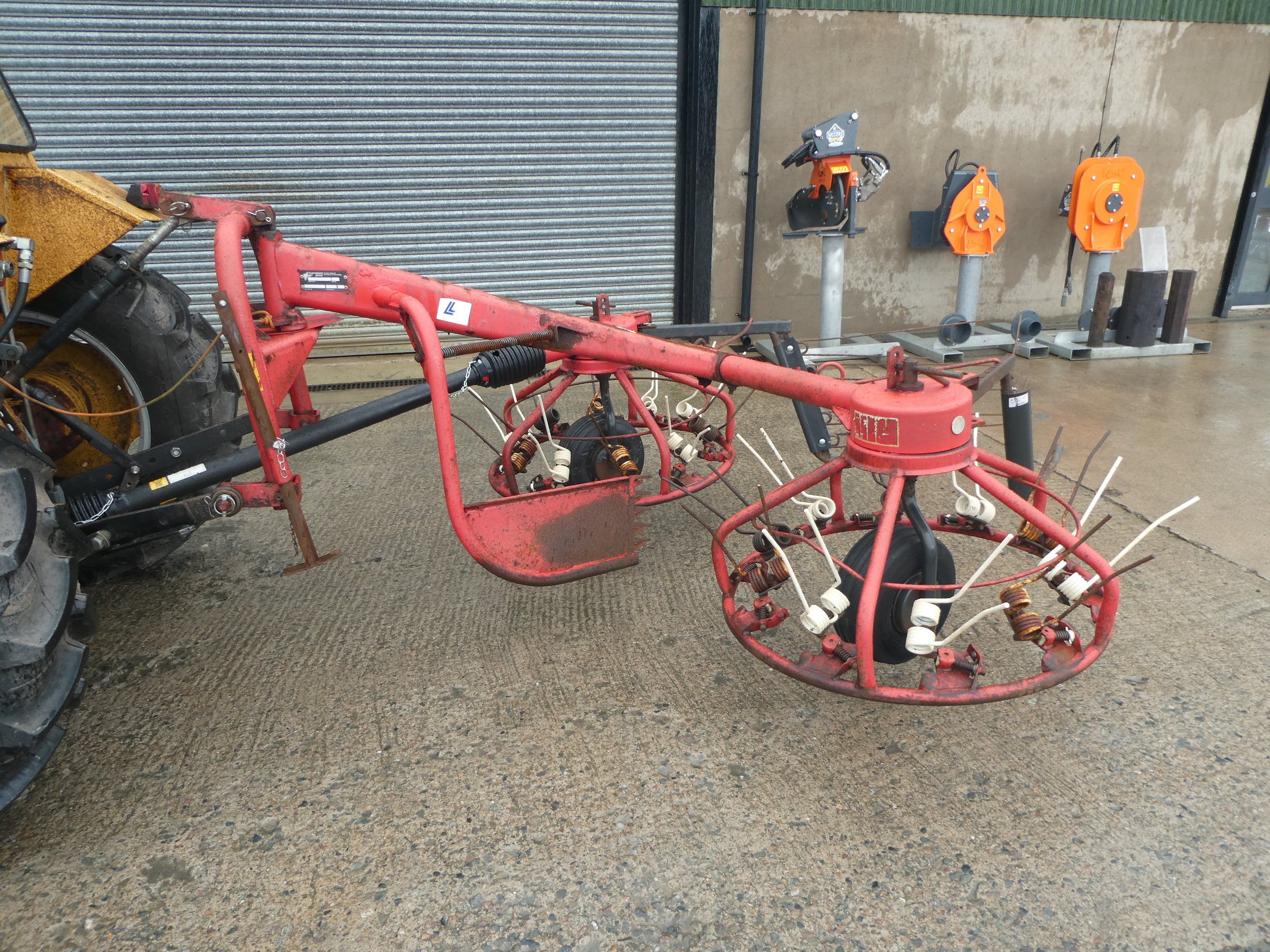 PZ 300 haybob