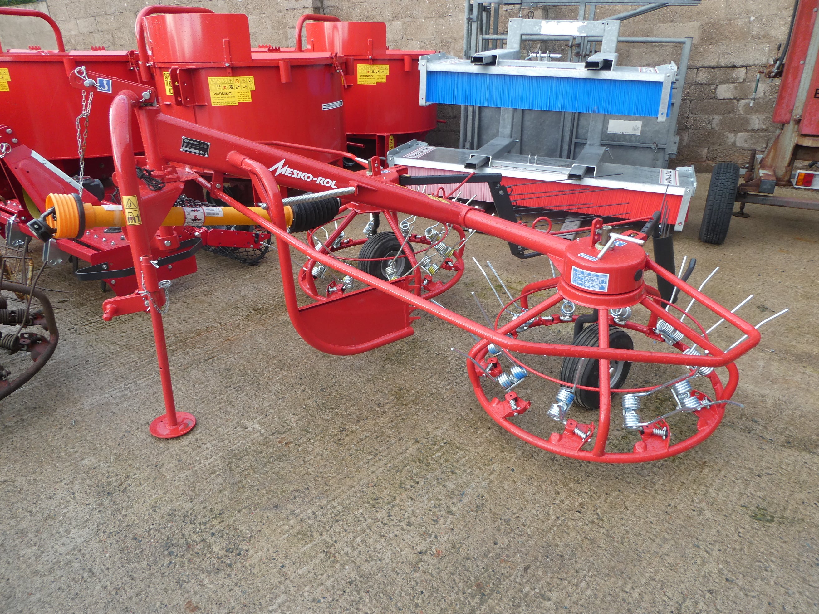 New Mesko 300 haybobs