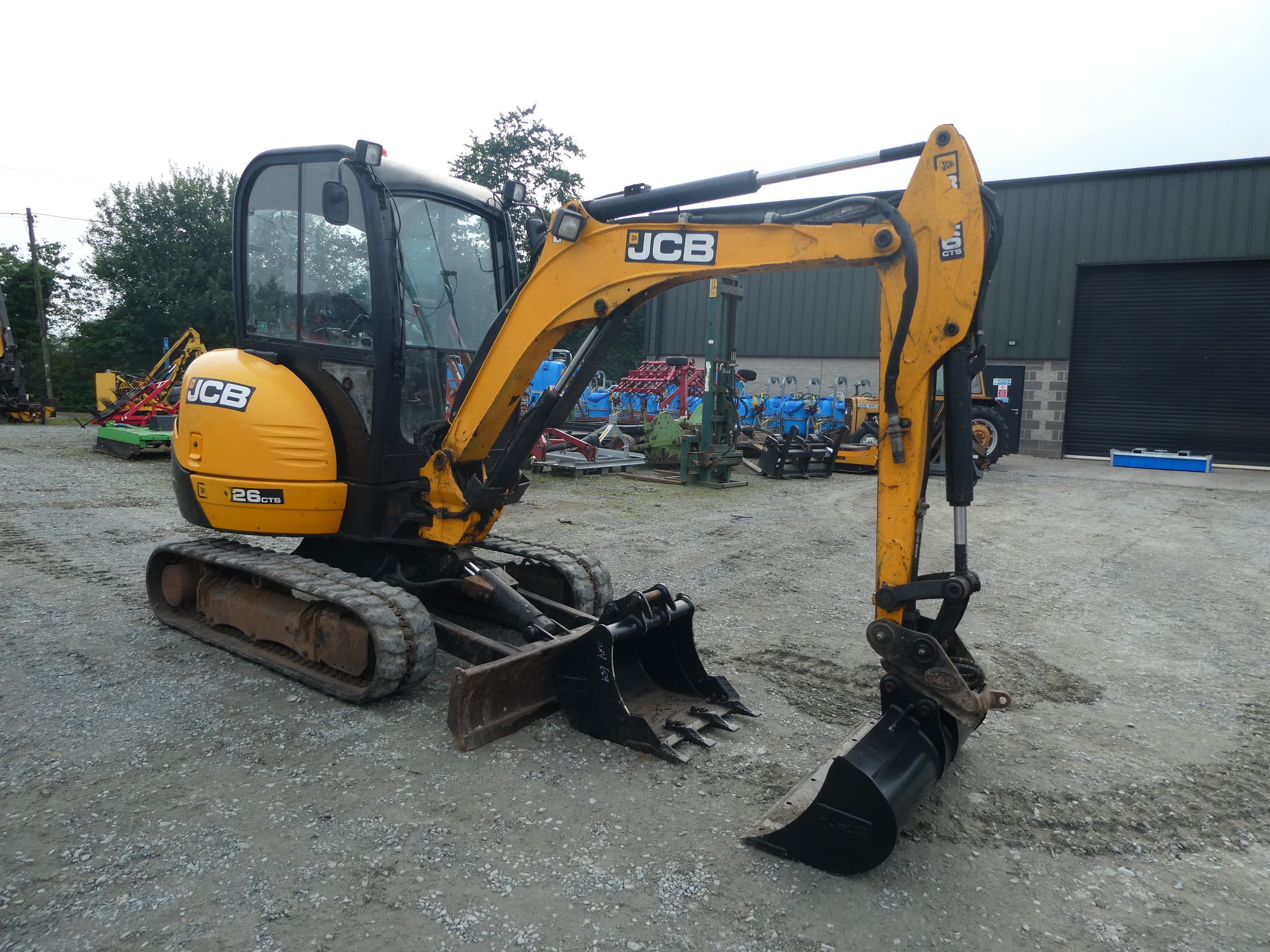 JCB 8026CTS Digger