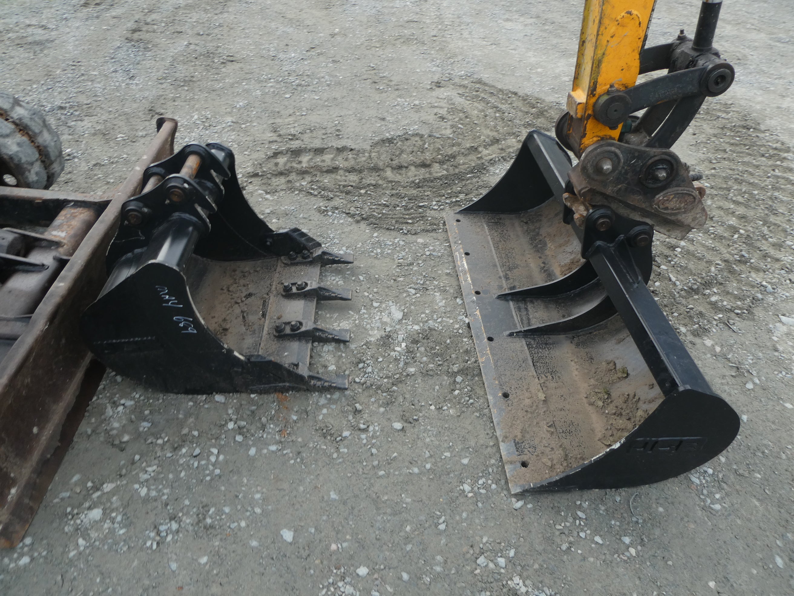 JCB 8026CTS Digger