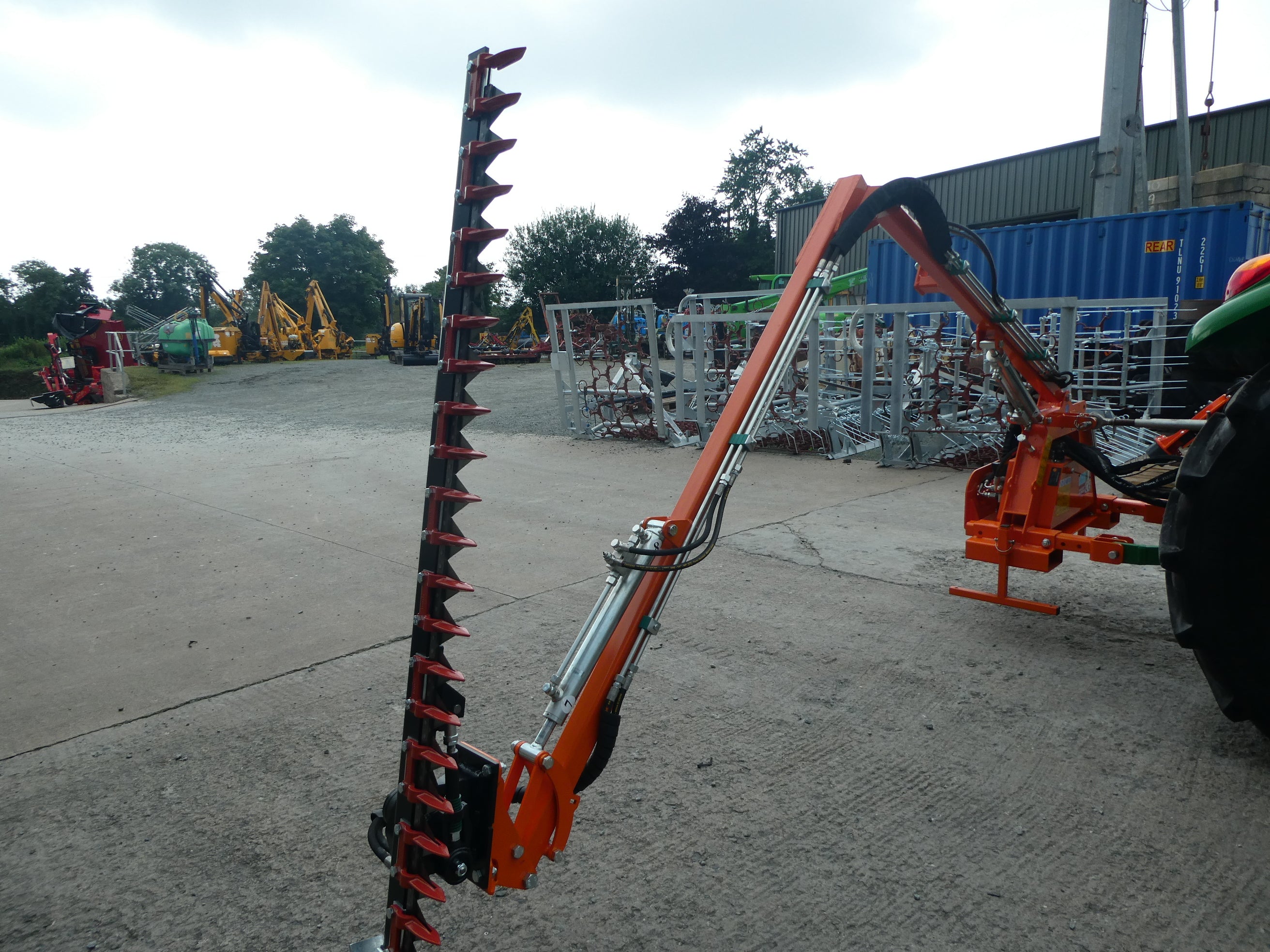 Deleks Fingerbar Hedgecutter