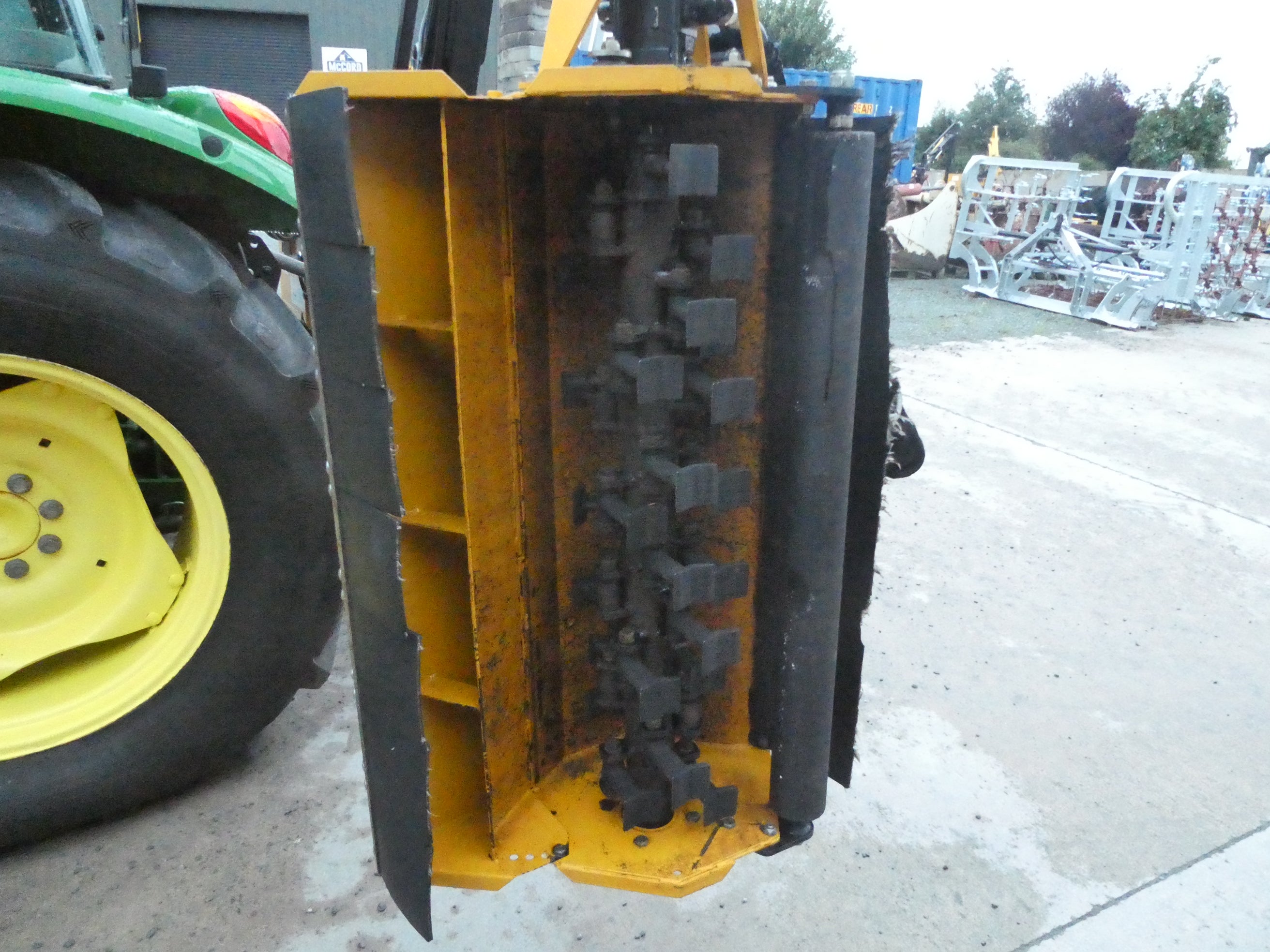 McConnel PA4330 Hedgecutter