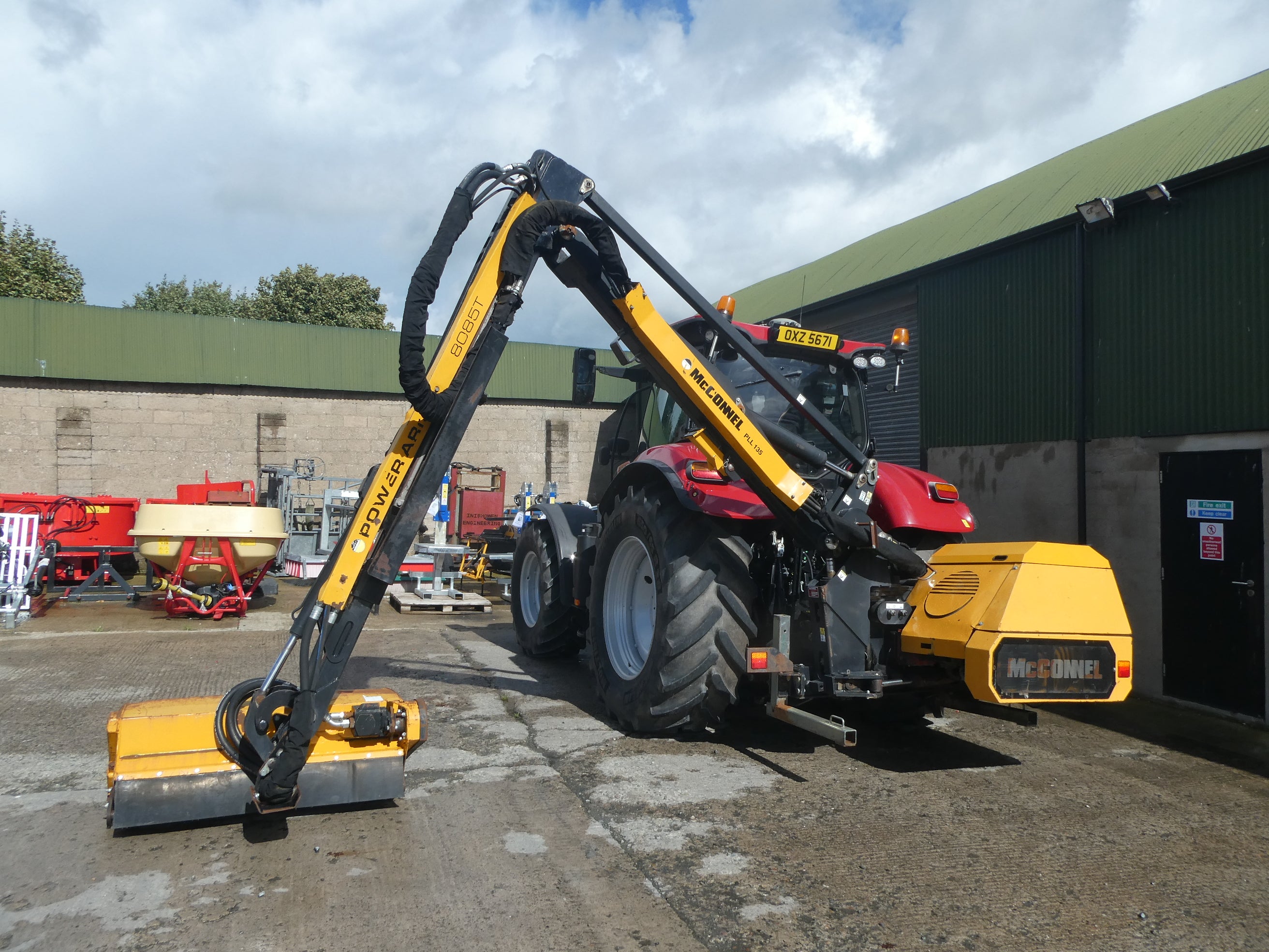 McConnel PA8085T Hedgecutter