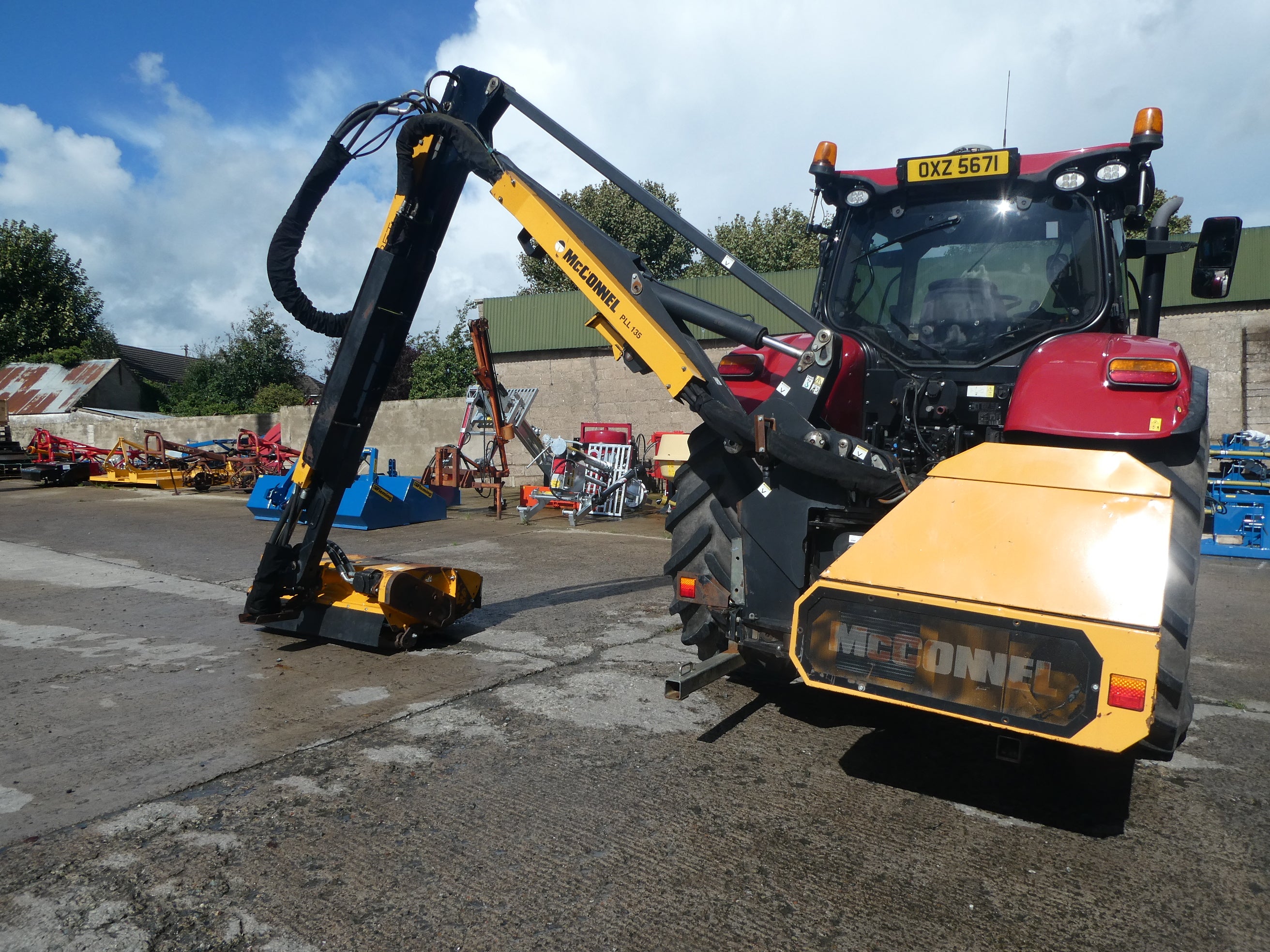 McConnel PA8085T Hedgecutter