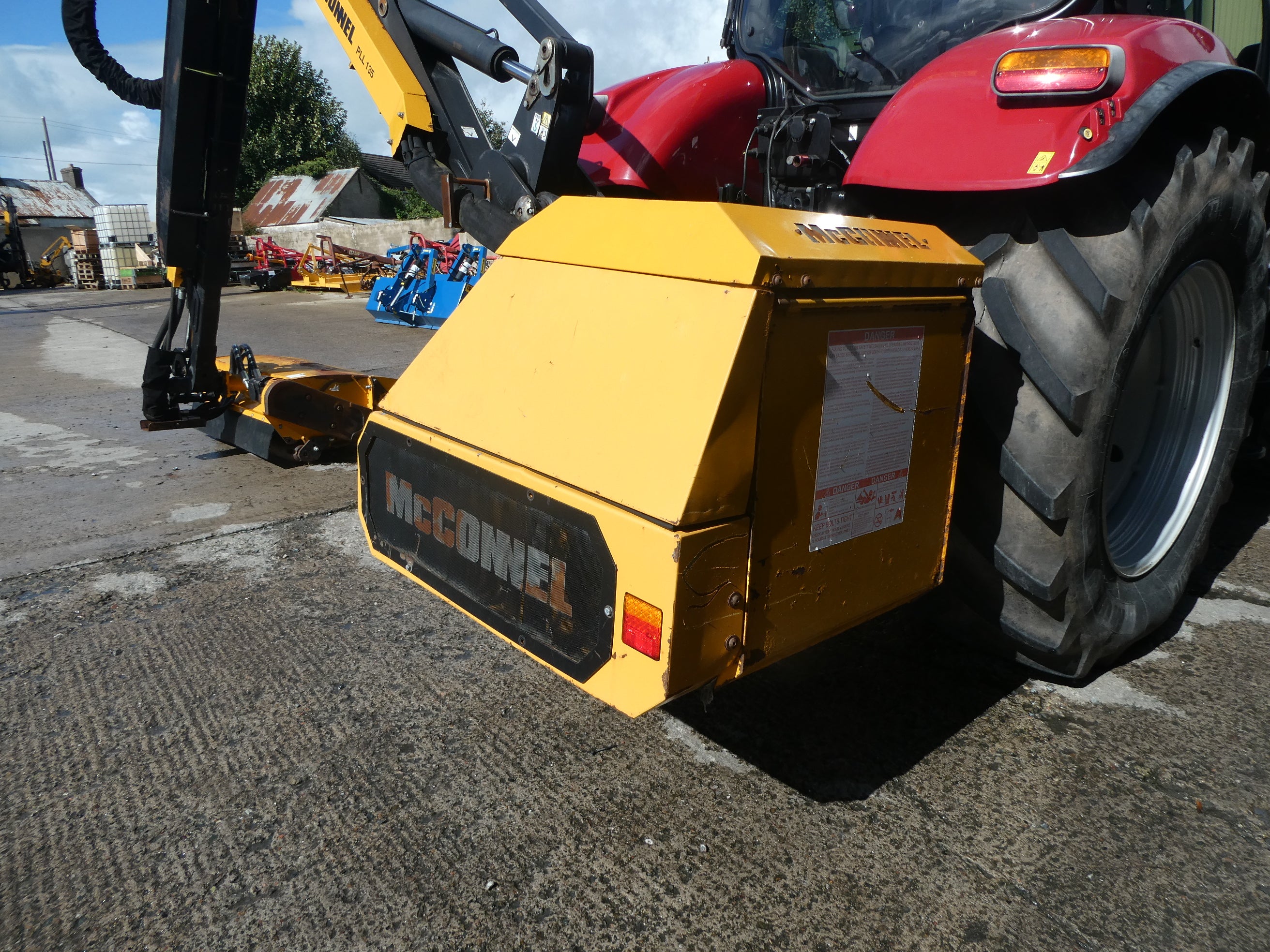 McConnel PA8085T Hedgecutter