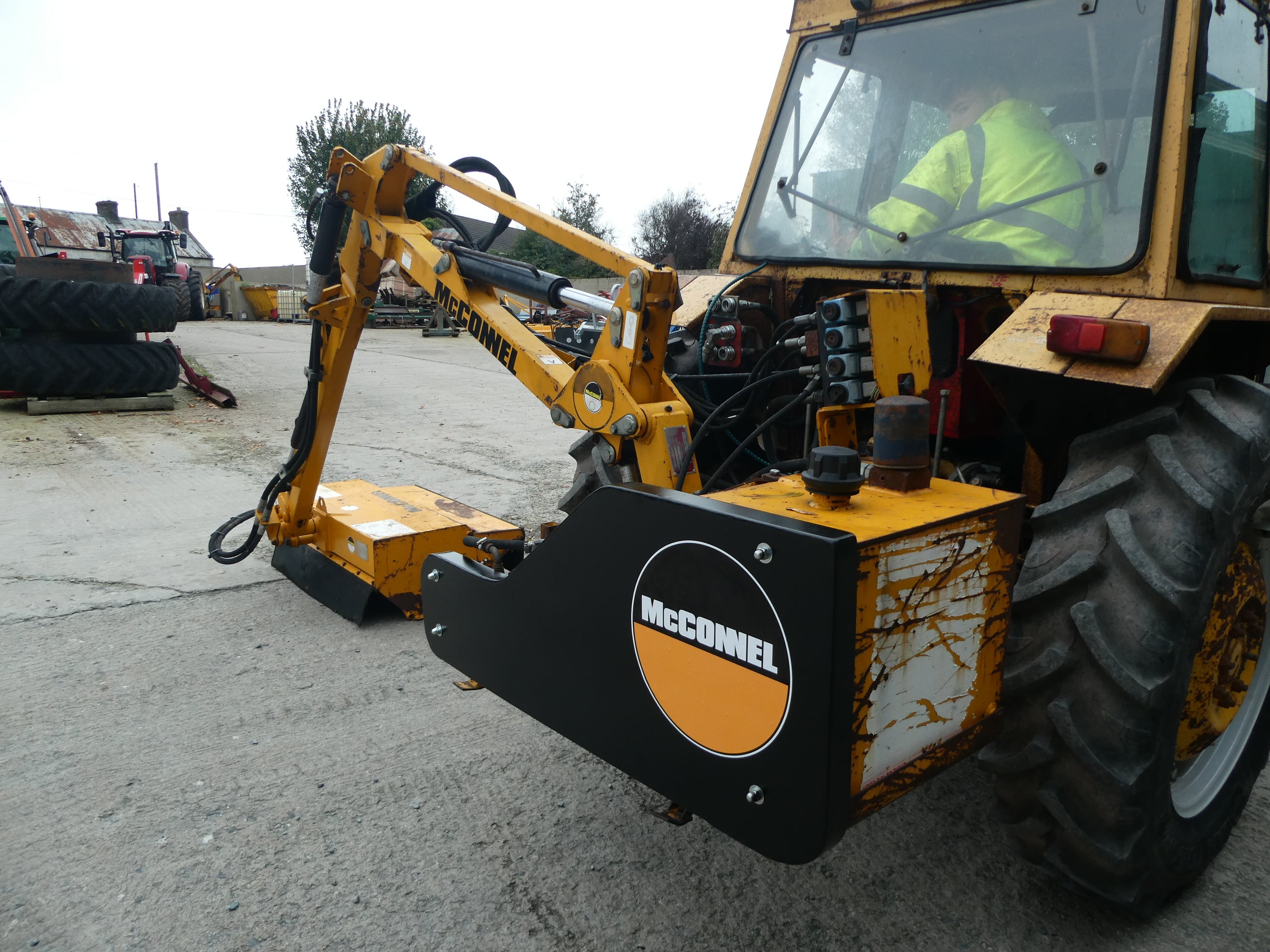 McConnel PA32 Hedgecutter