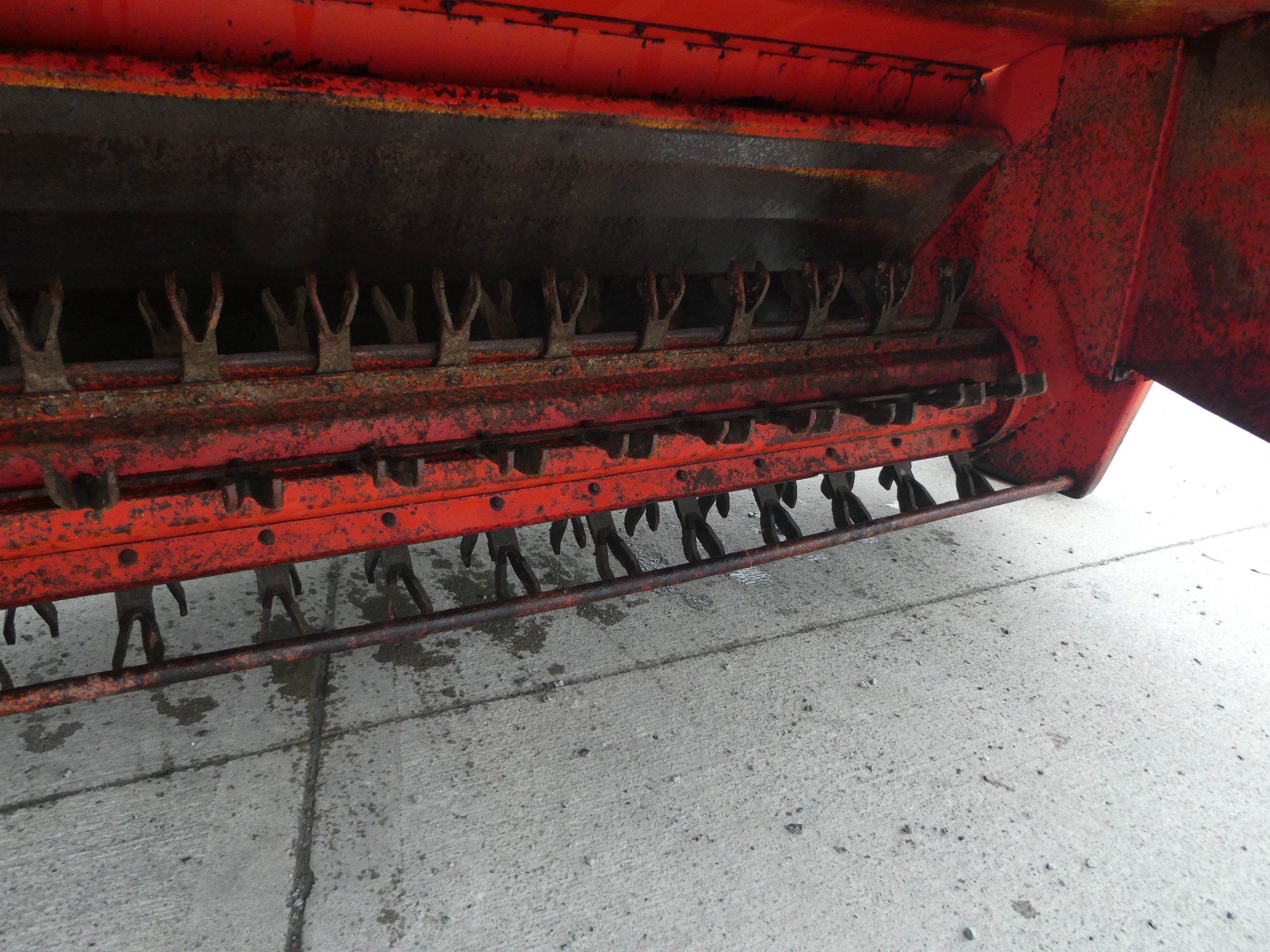 K2 silage/straw wilter