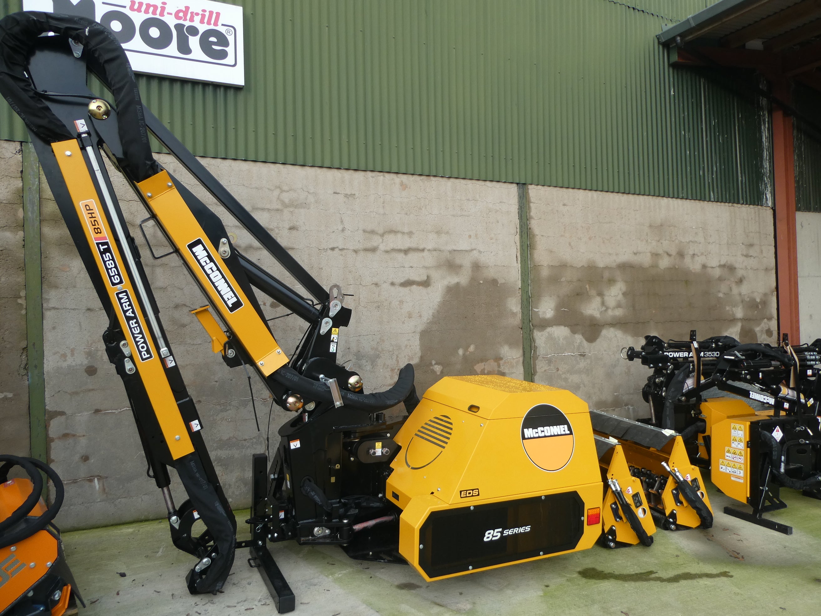 Unused McConnel PA6585 Hedgecutter