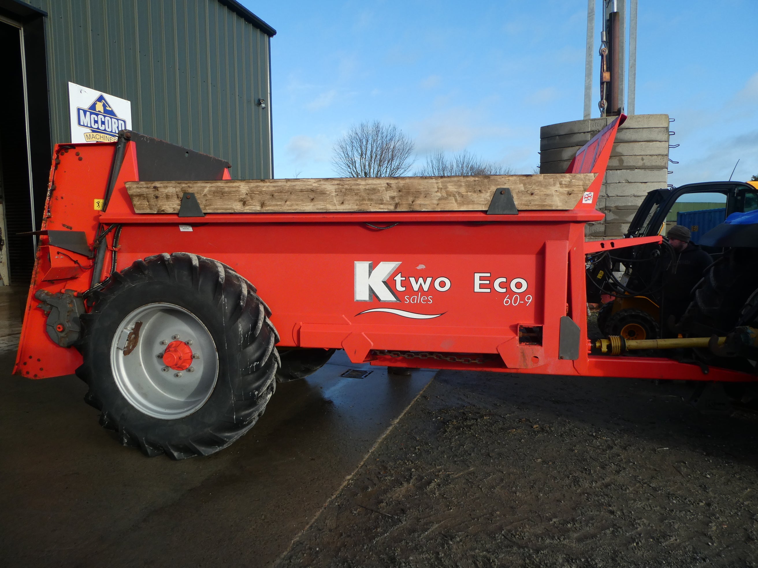 K Two rear Discharge spreader ECO 60-9