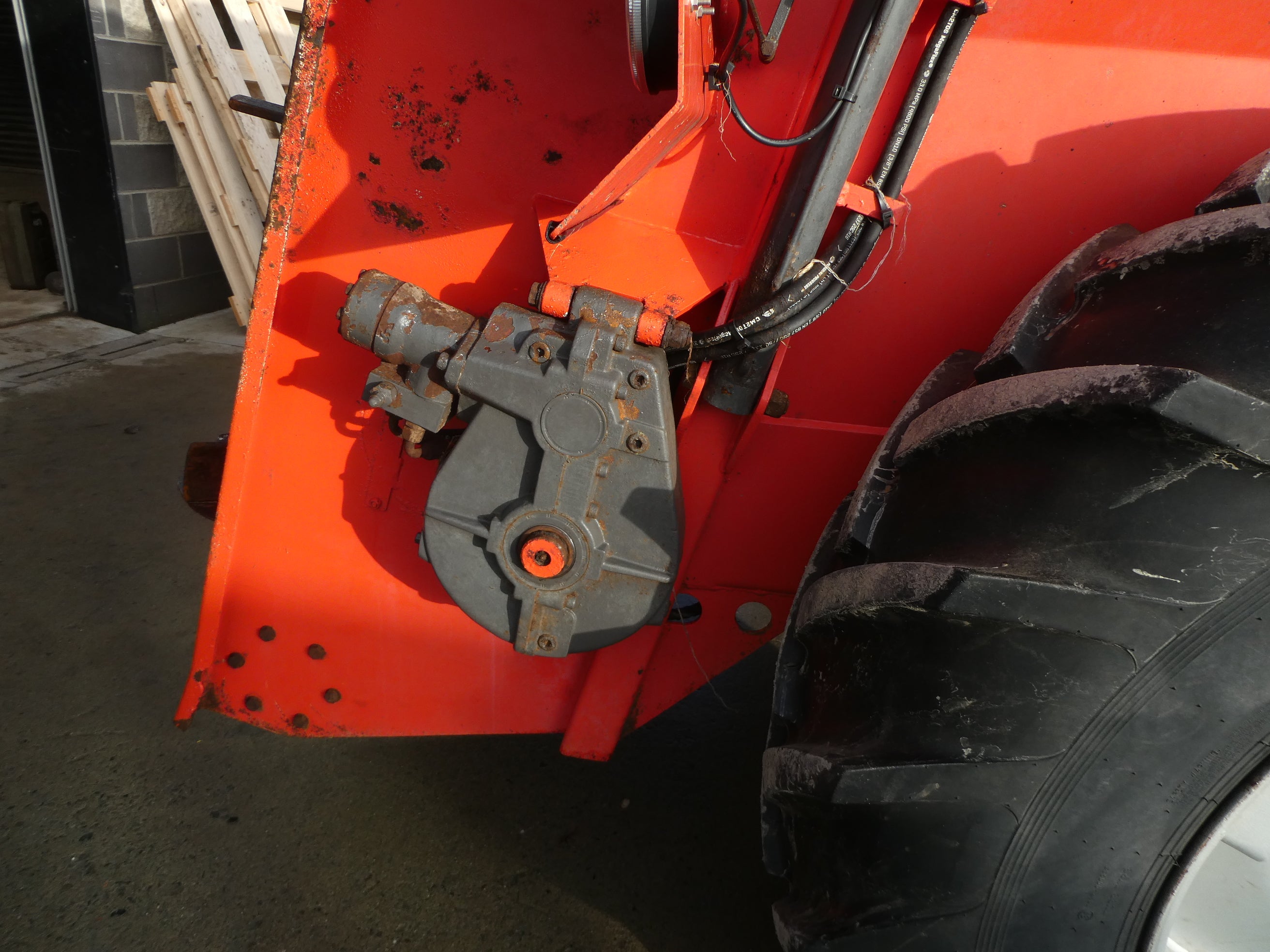 K Two rear Discharge spreader ECO 60-9