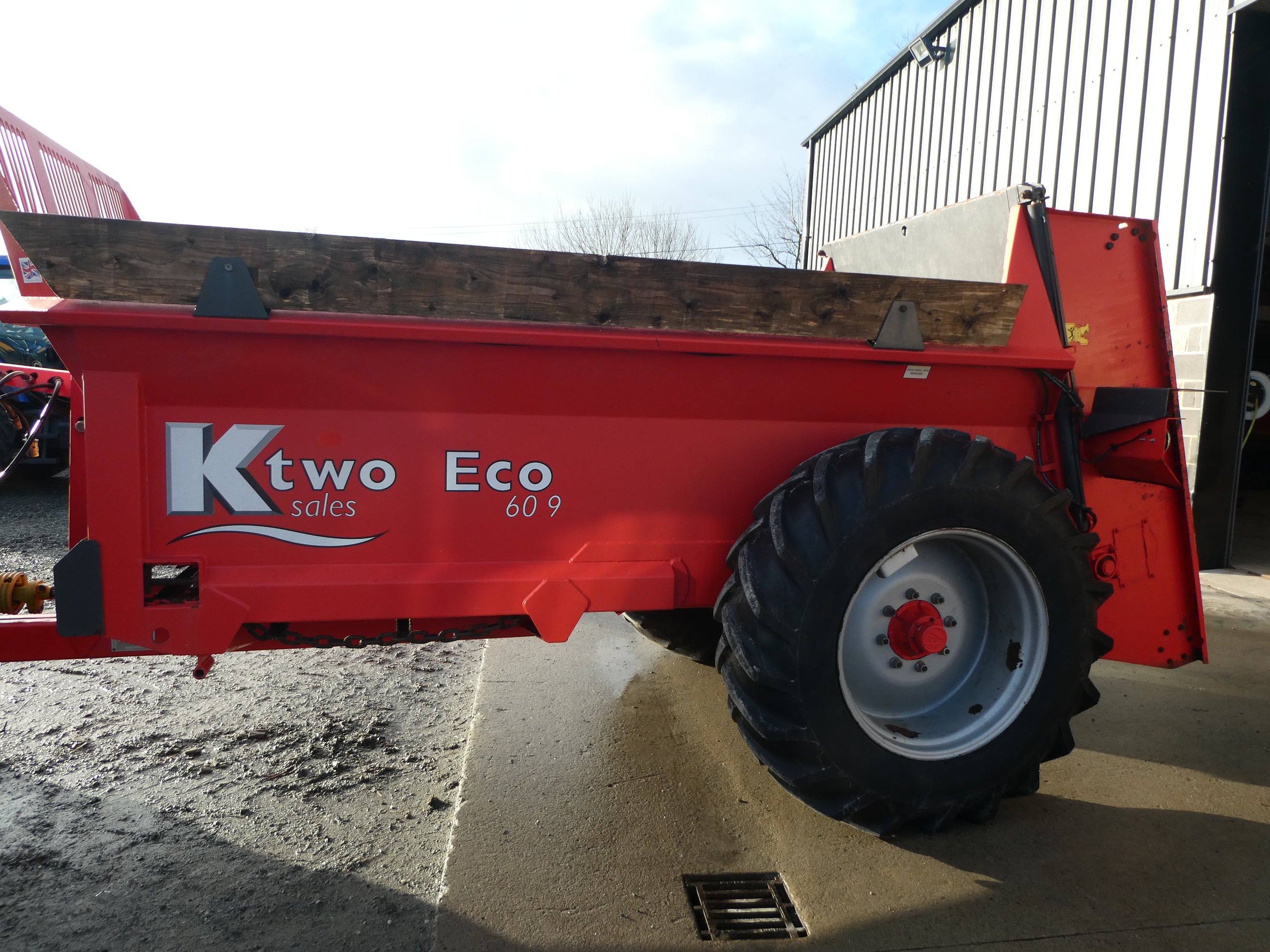 K Two rear Discharge spreader ECO 60-9
