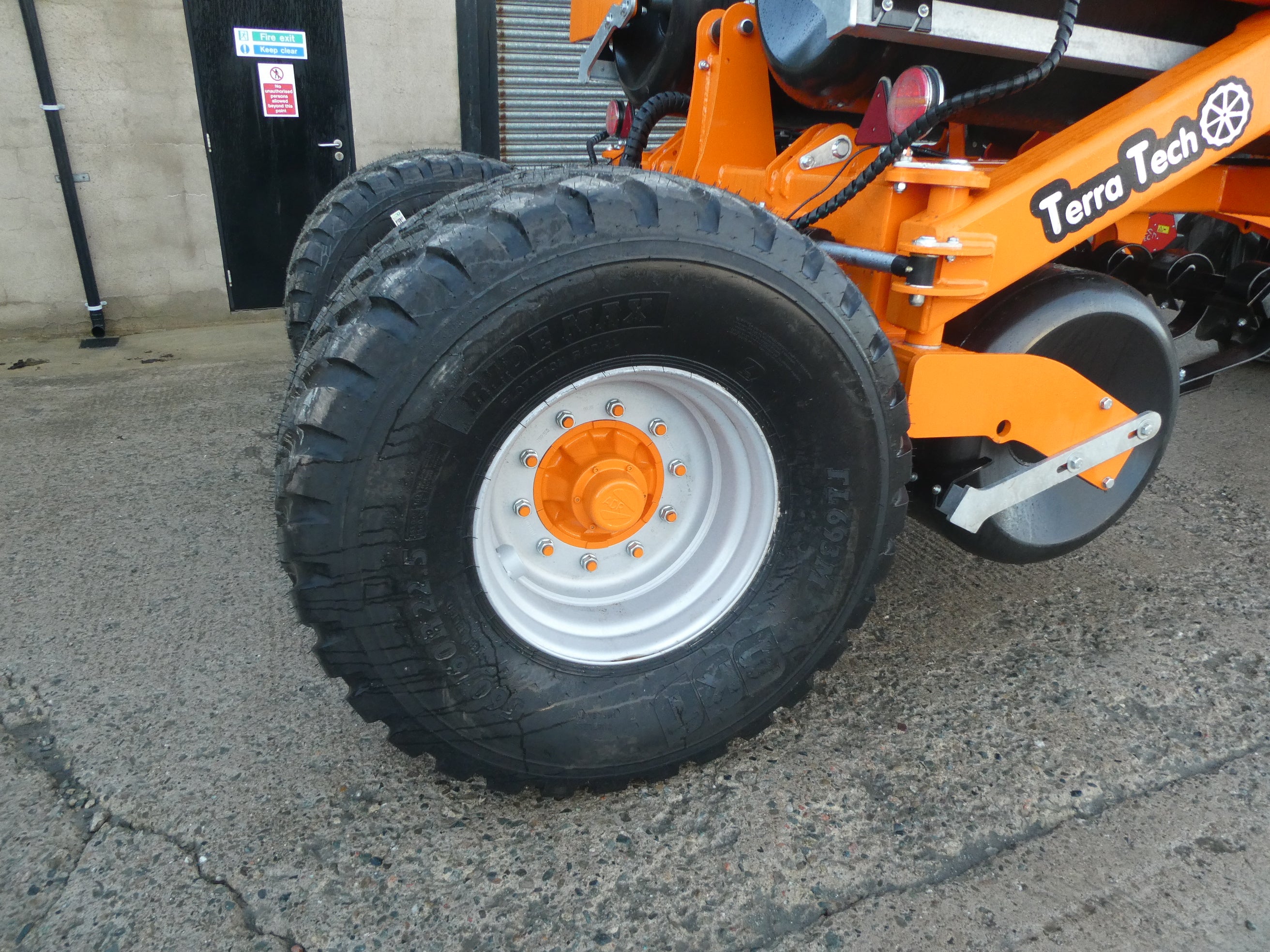 Terra Tech 630 land rollers with levelling boards