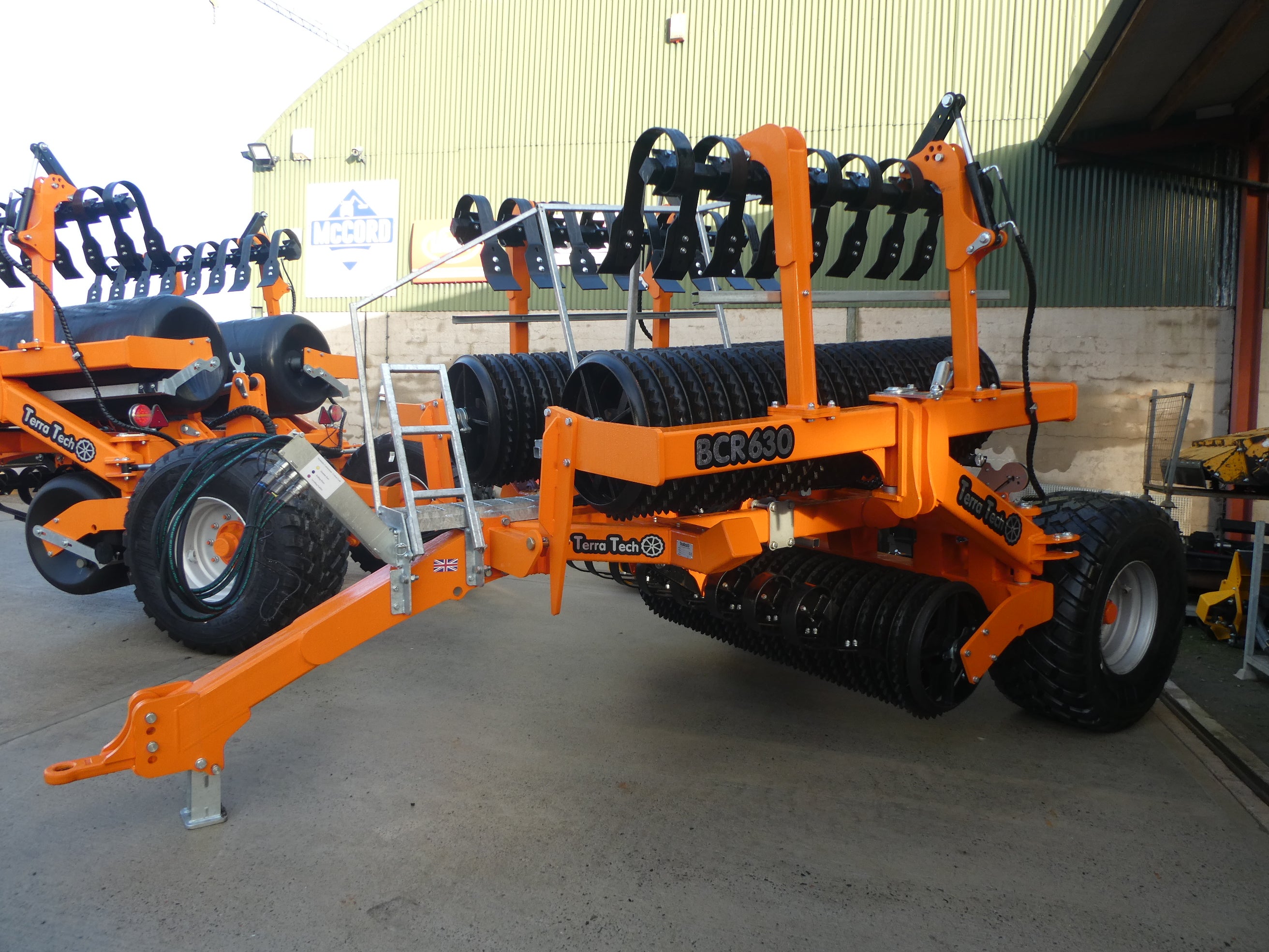 Terra Tech 630 Cambridge rolls with levelling boards