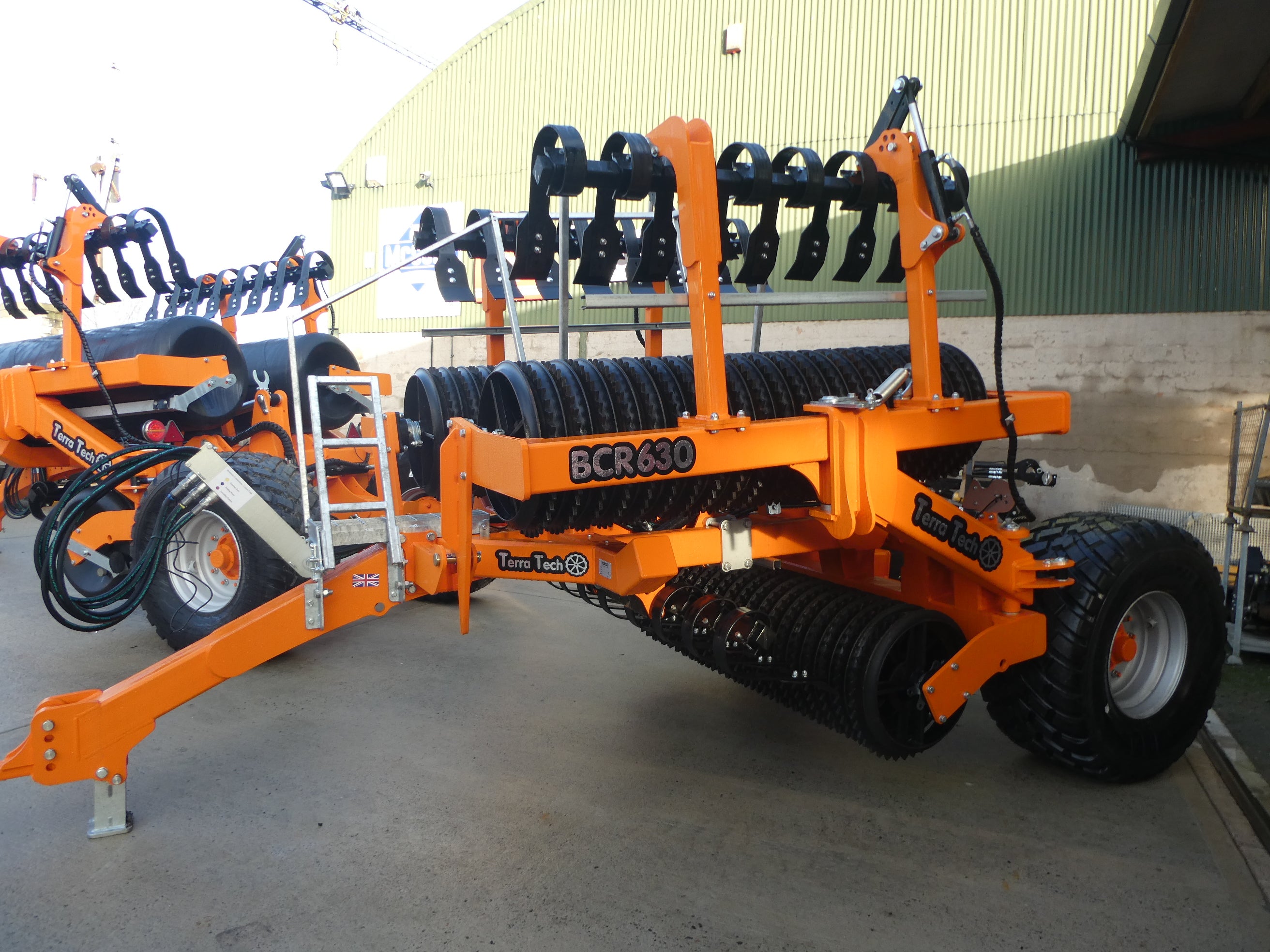 Terra Tech 630 Cambridge rolls with levelling boards