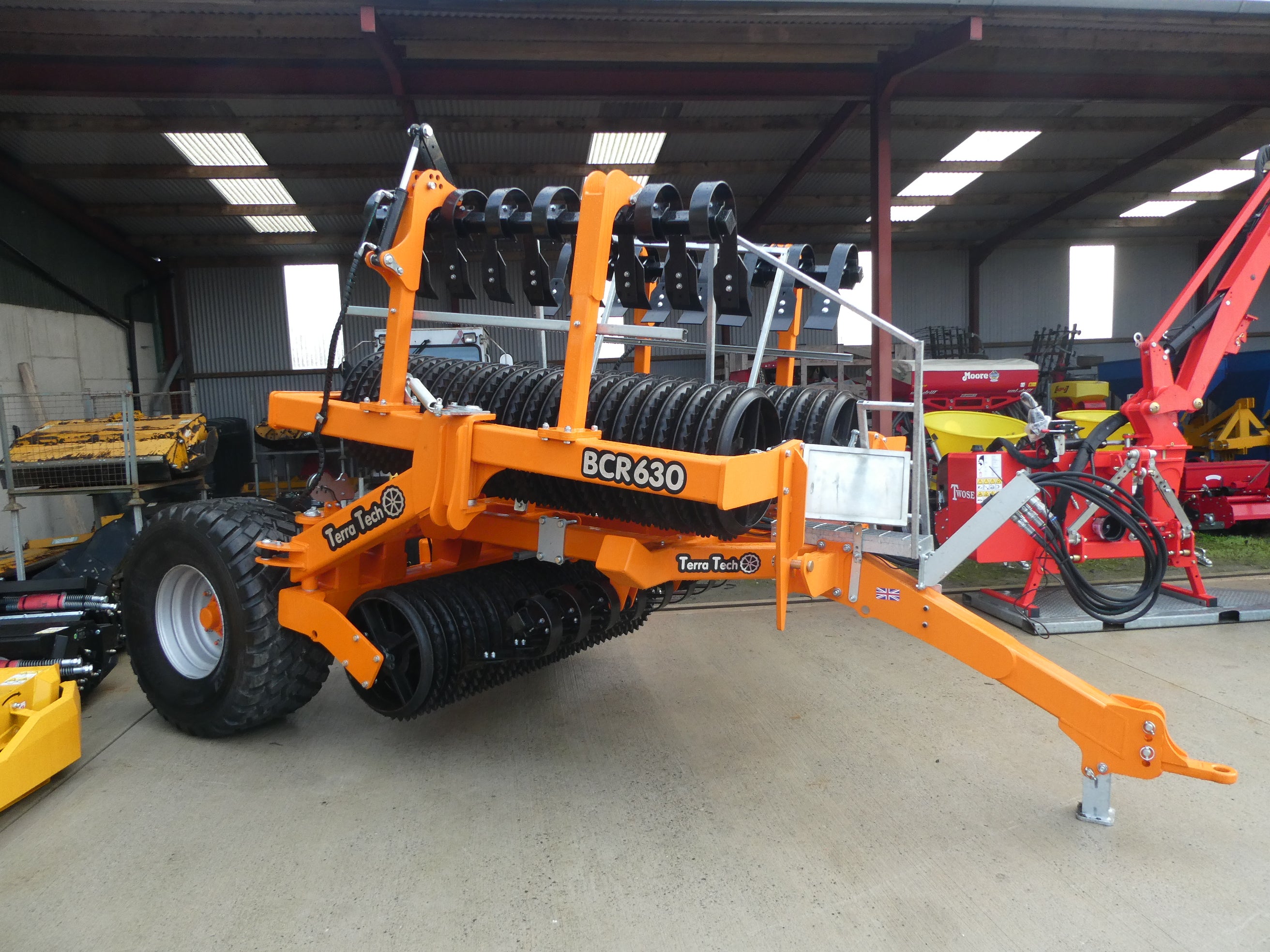 Terra Tech 630 Cambridge rolls with levelling boards