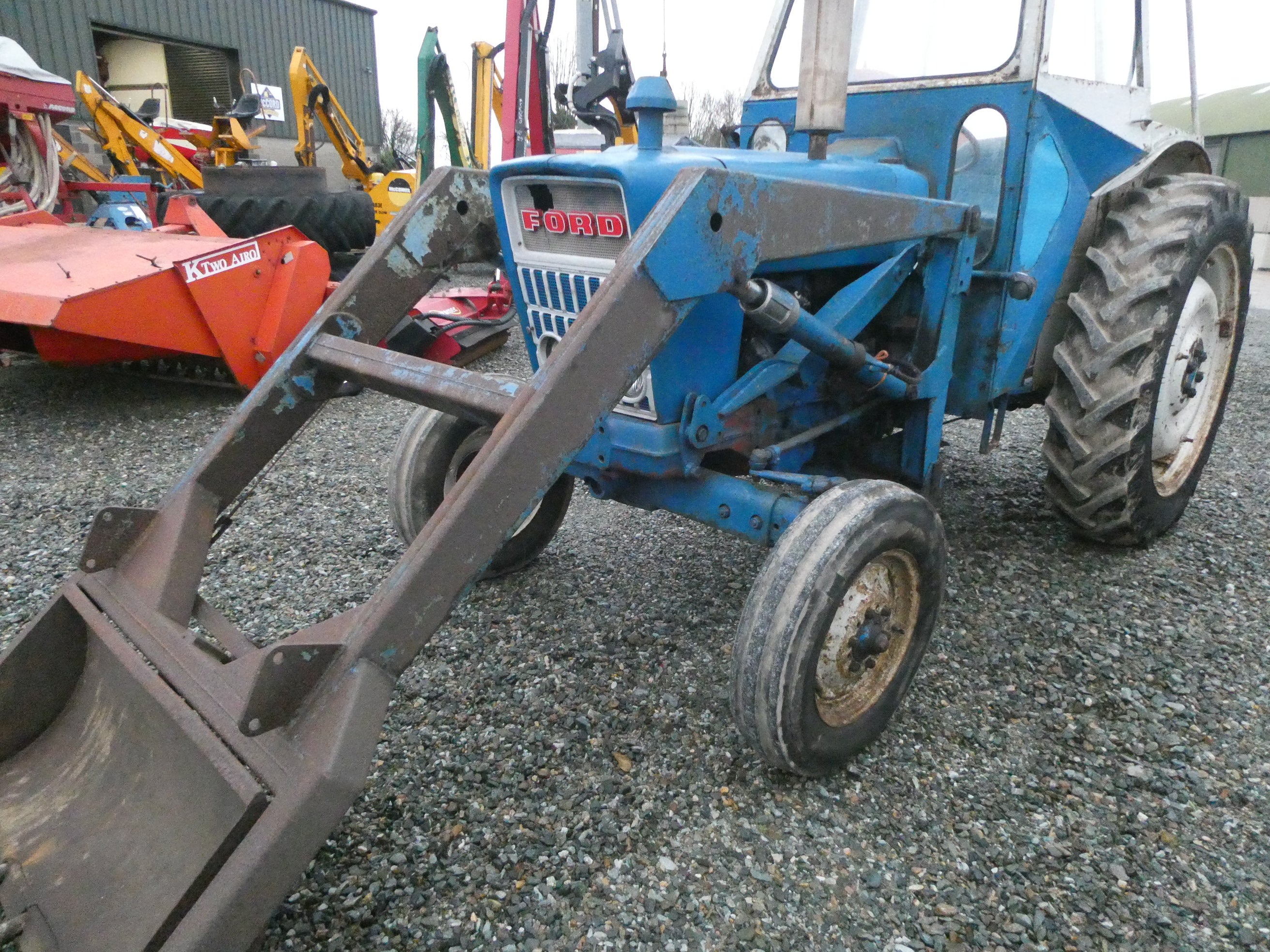 Ford 4000 2wd with loader