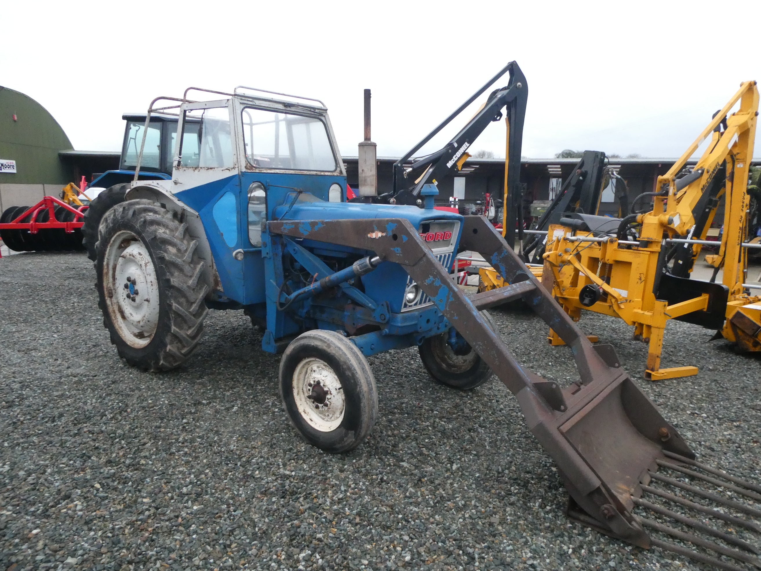 Ford 4000 2wd with loader