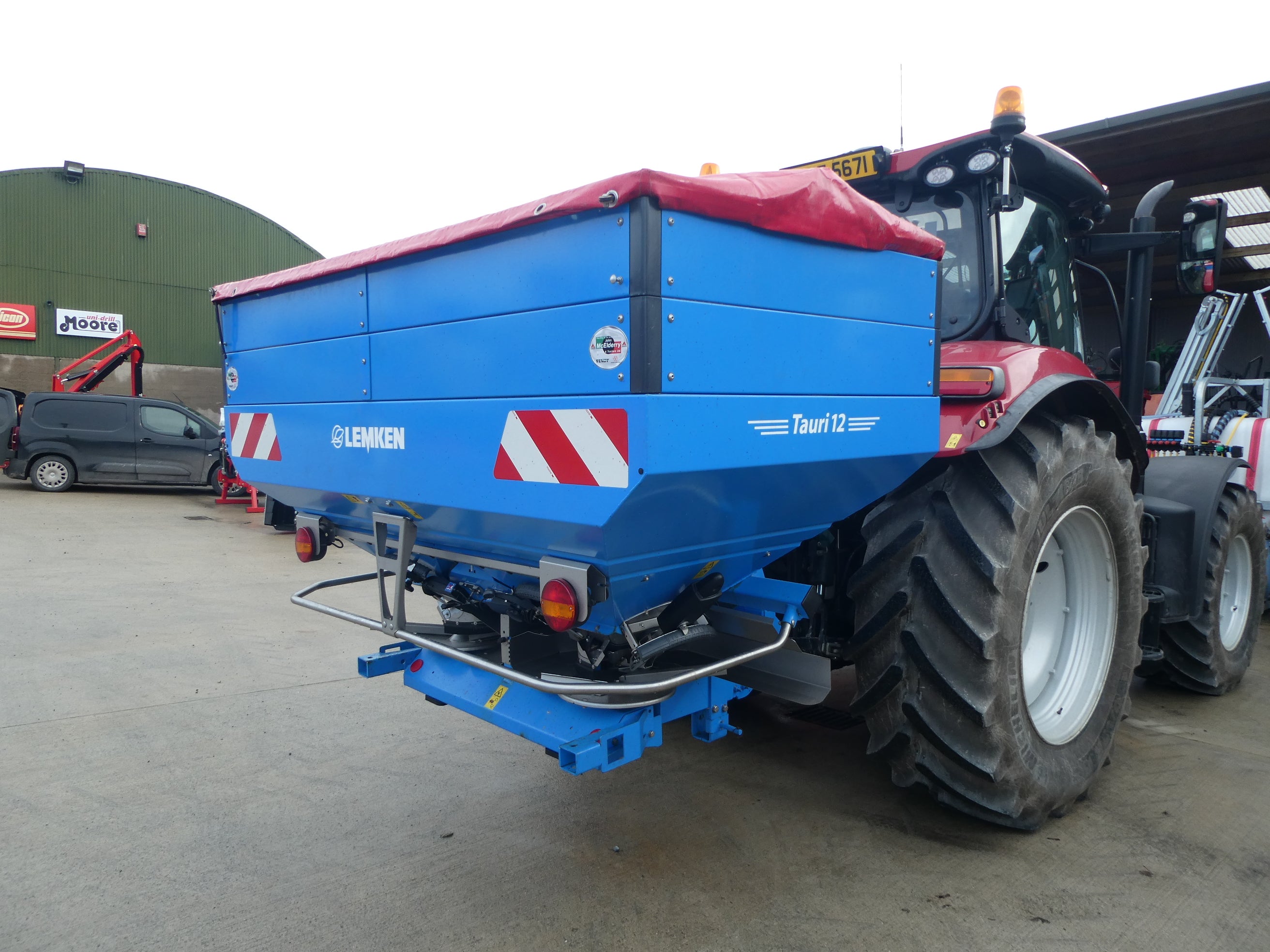 Lemken Tauri 12 Twin Disc Fertiliser Spreader