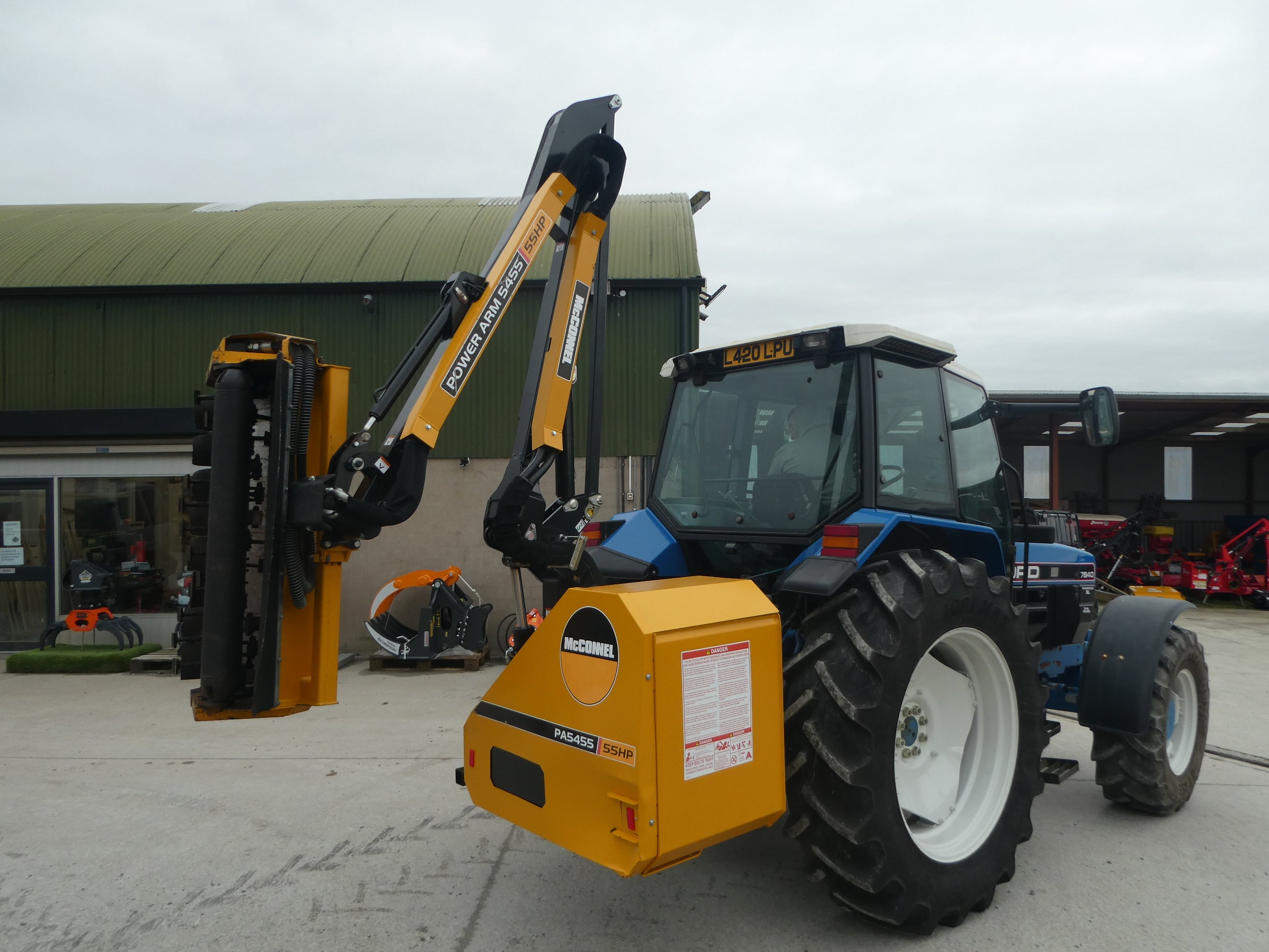 McConnel PA5455 Hedgecutter