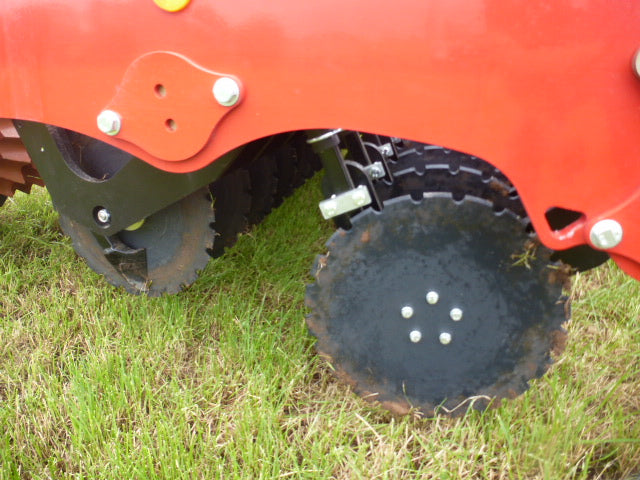 Moore Trailed 32 row Grassland UniDrill
