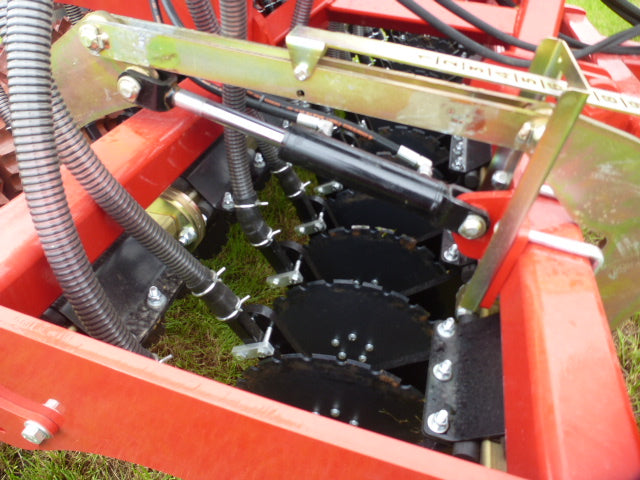 Moore Trailed 32 row Grassland UniDrill