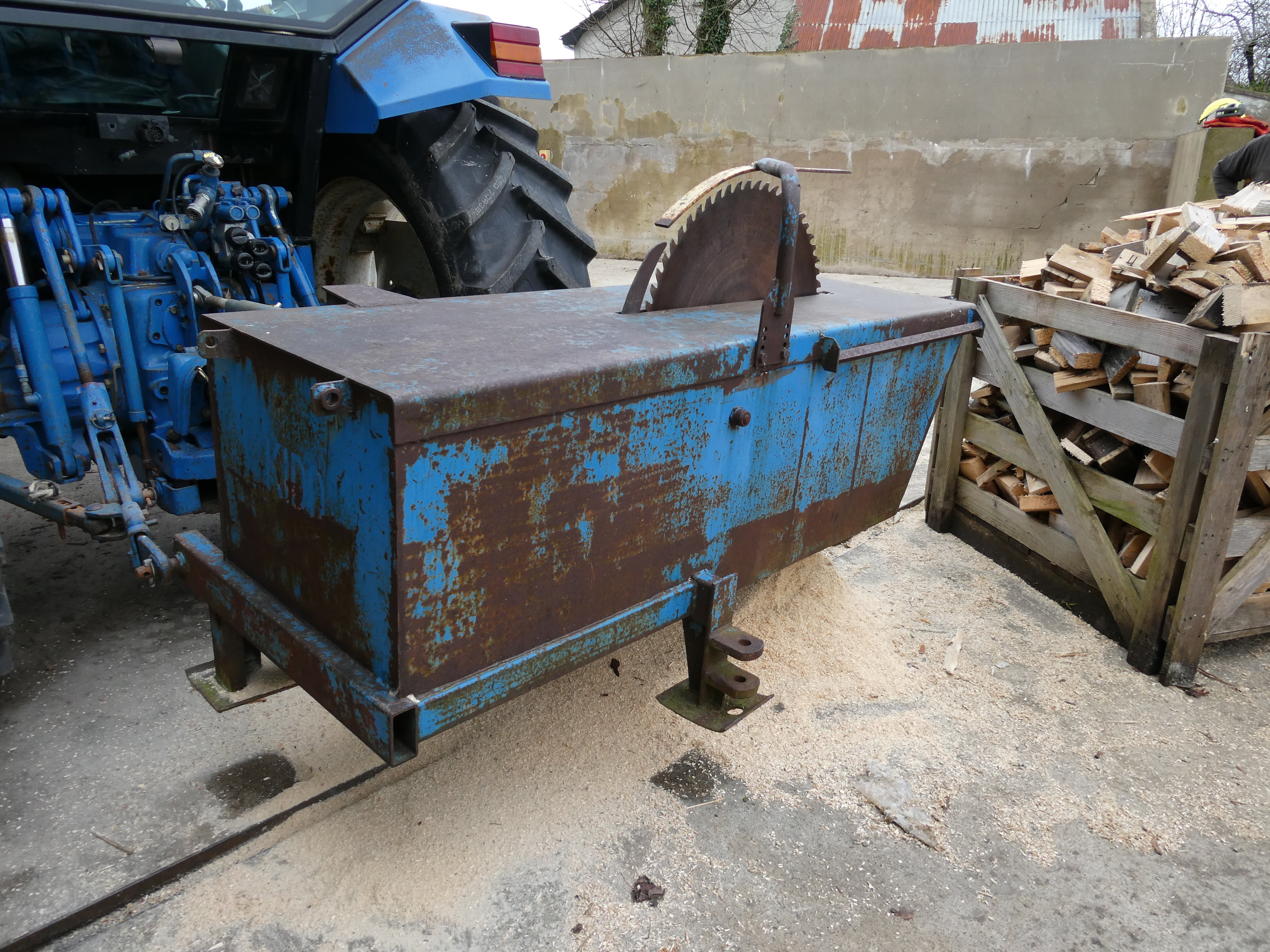 Kidd PTO Saw Bench