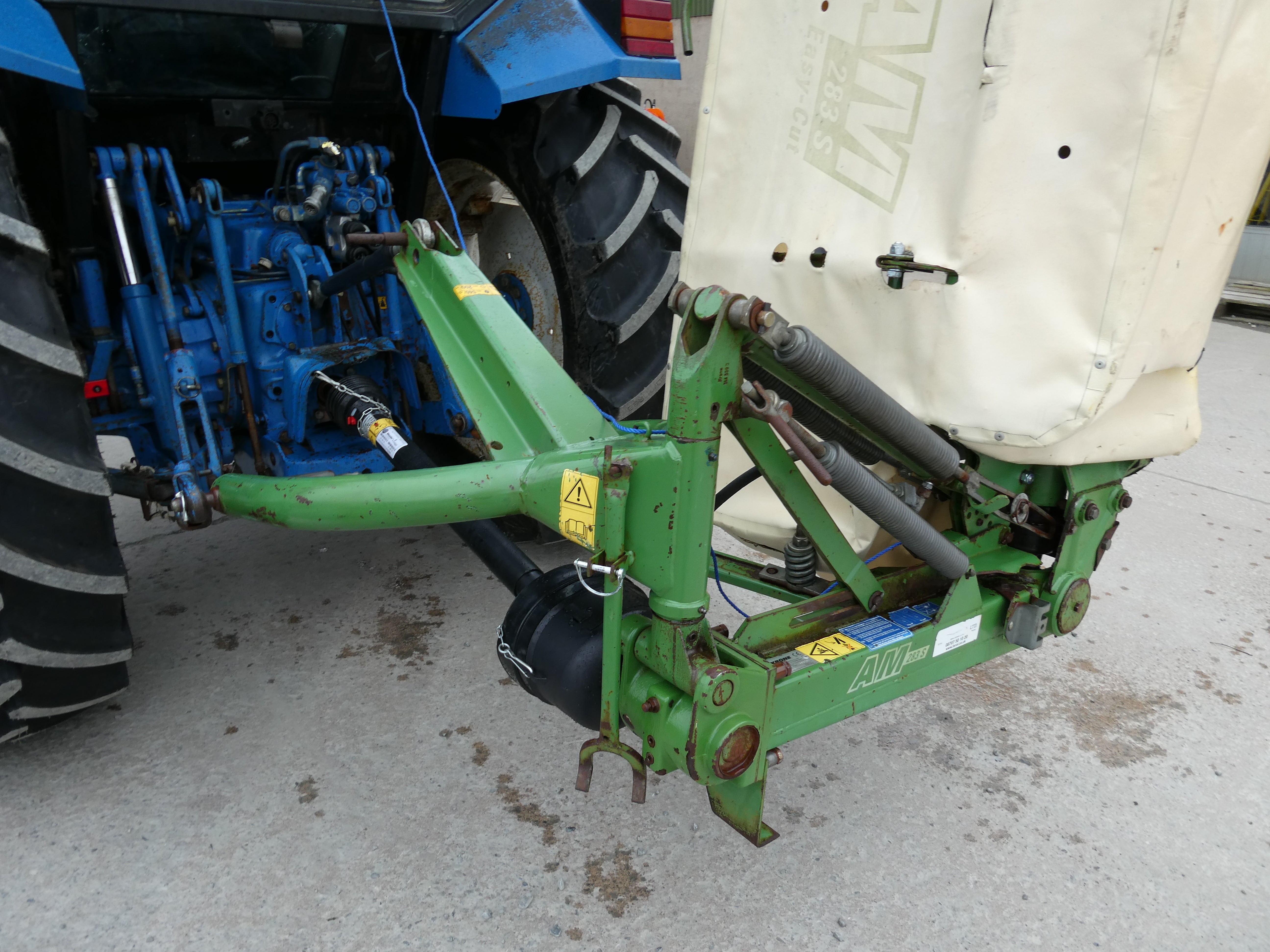 Krone AM283 mounted disc mower